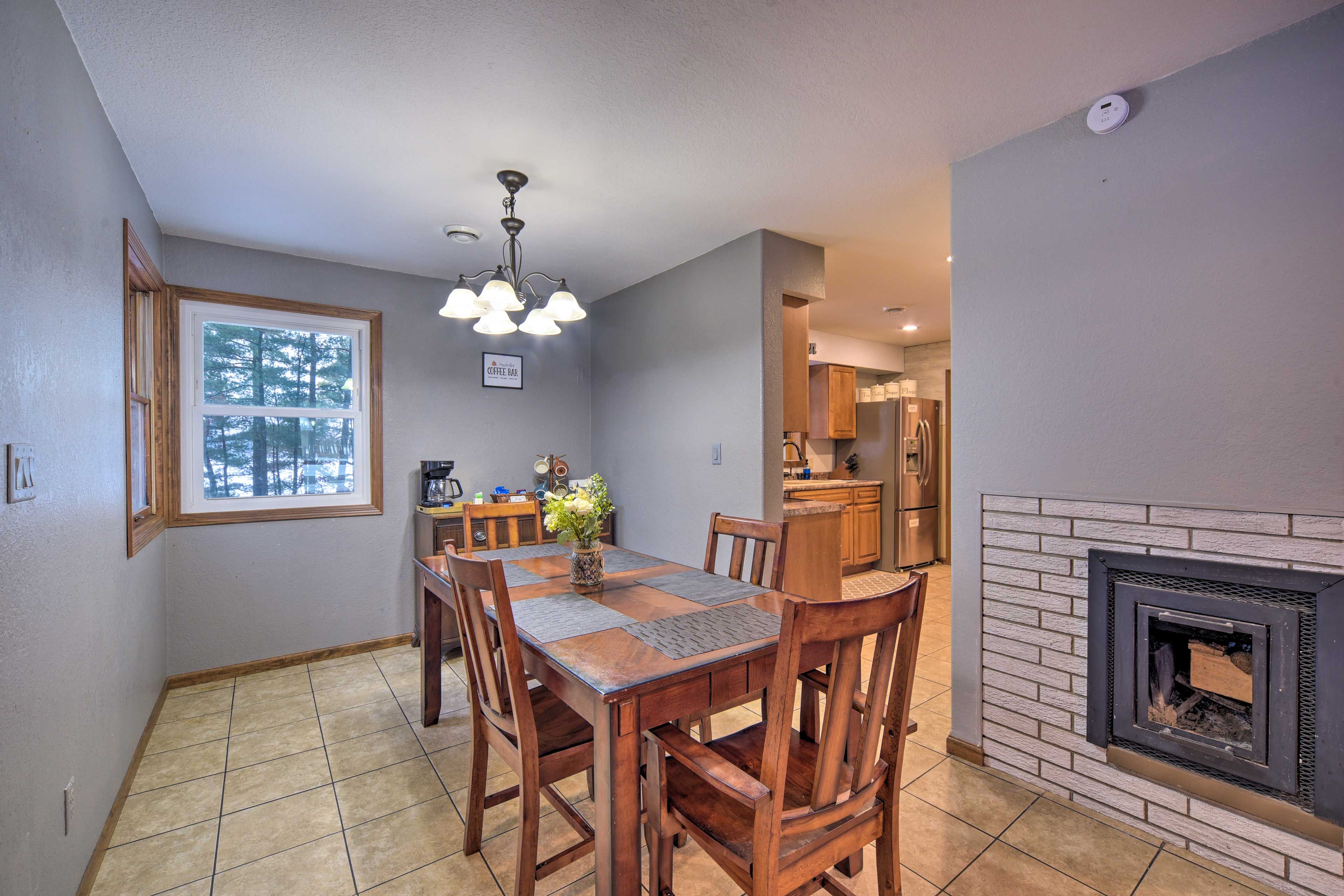Dining Area | Dishware/Flatware | High Chair | Trash Bags/Paper Towels