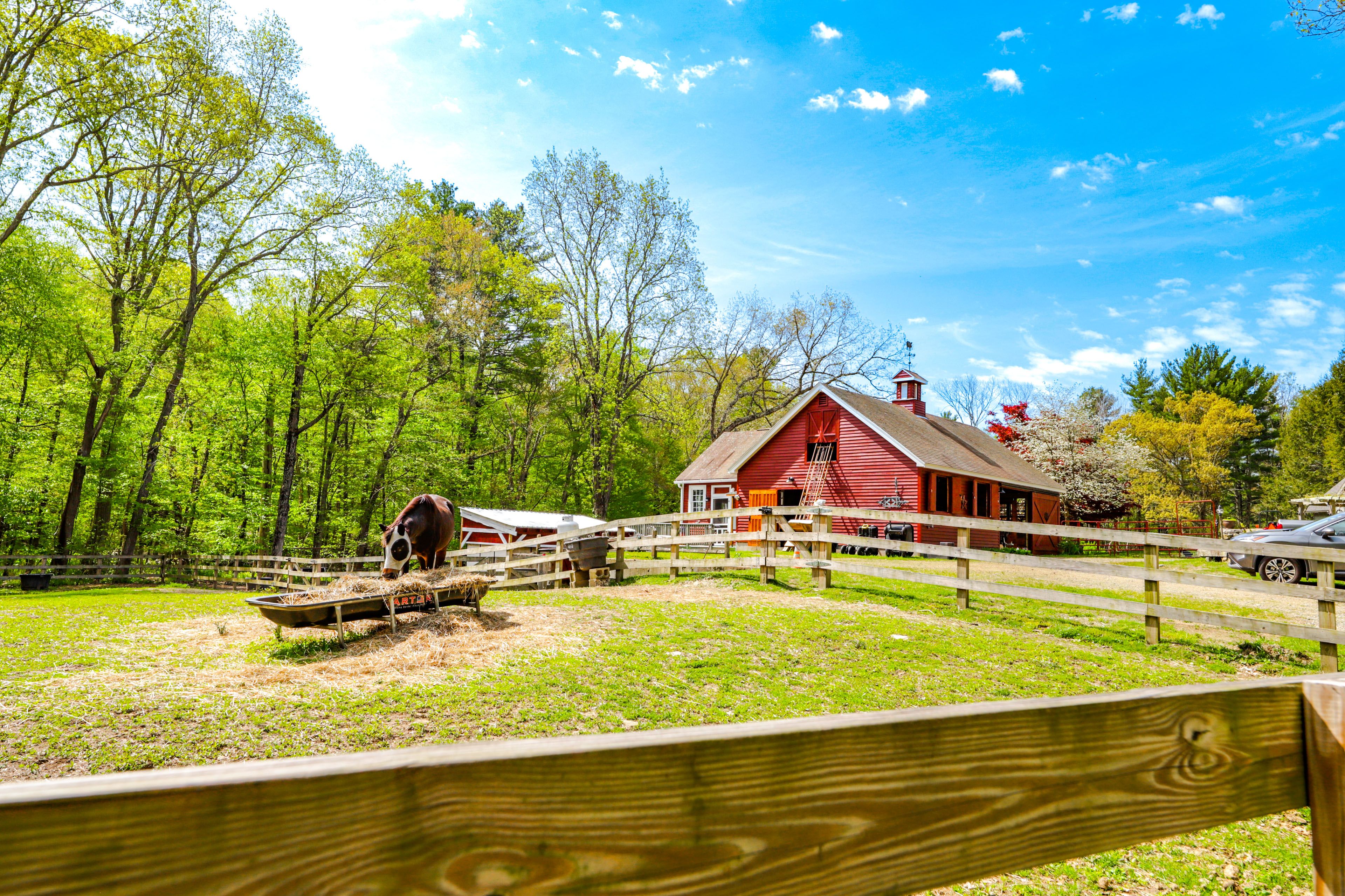 Killingly Vacation Rental | Studio | 1BA | 340 Sq Ft | 2 Steps Required