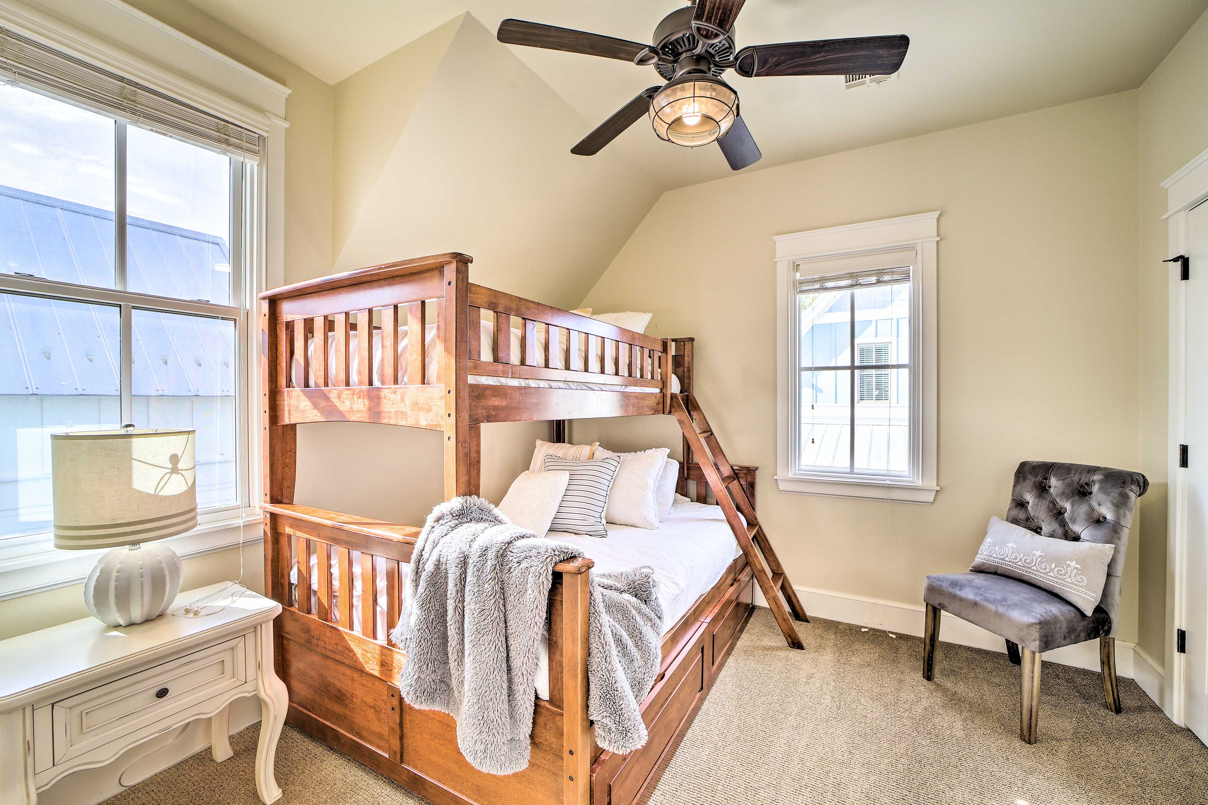 Bedroom 3 | Twin/Full Bunk Bed | 2nd Floor