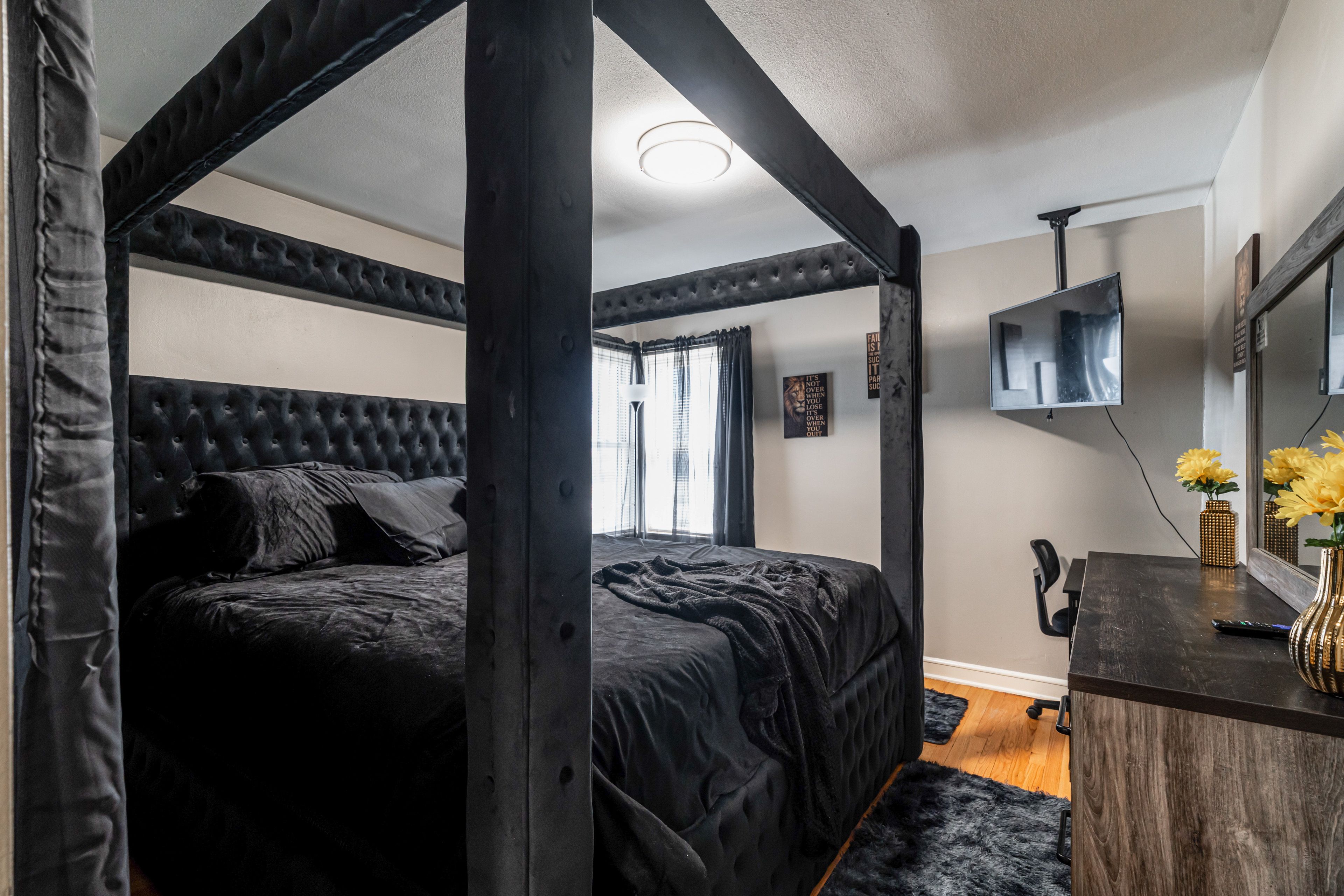 Bedroom 3 | 1st Floor | King Bed