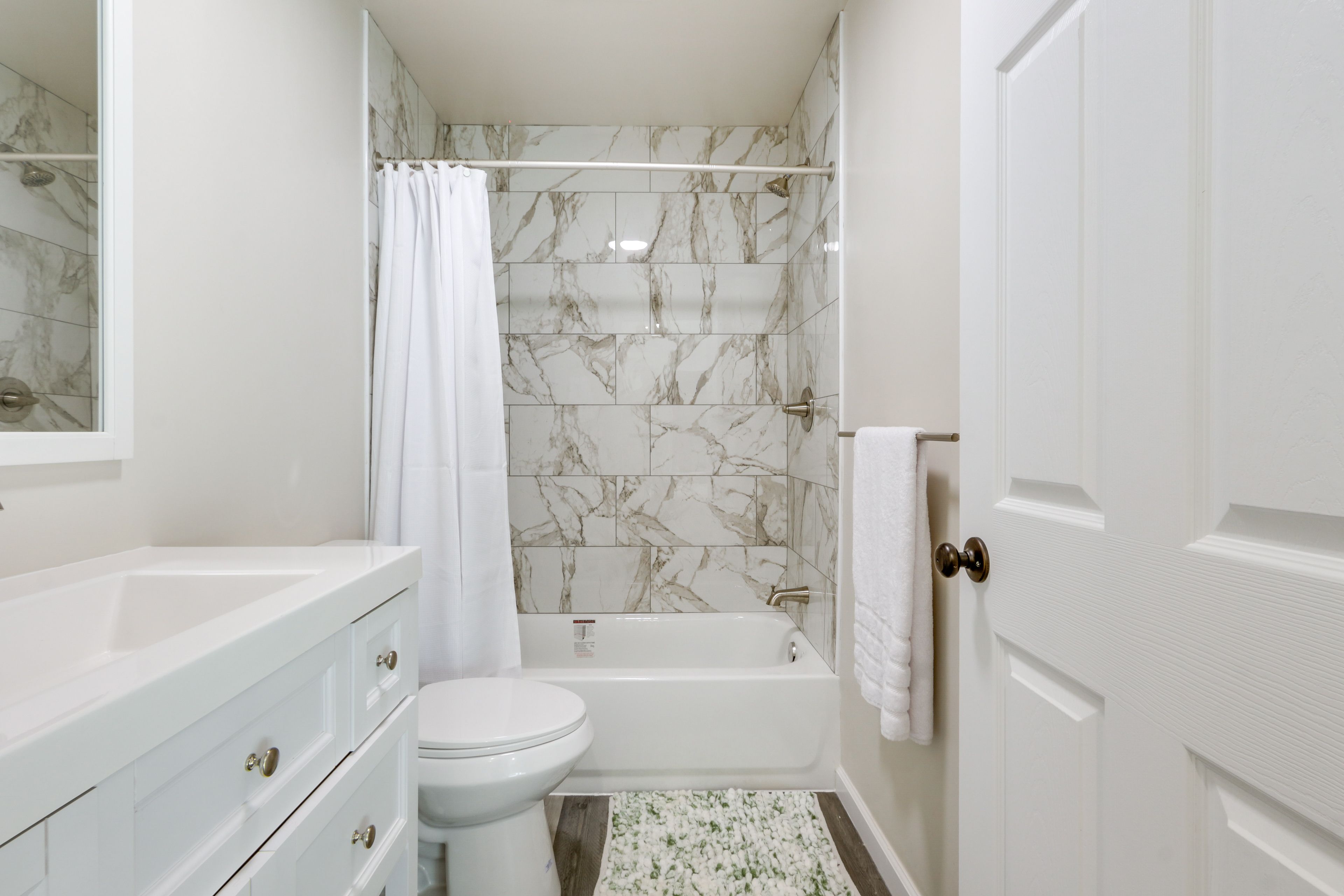 En-Suite Bathroom | Complimentary Toiletries
