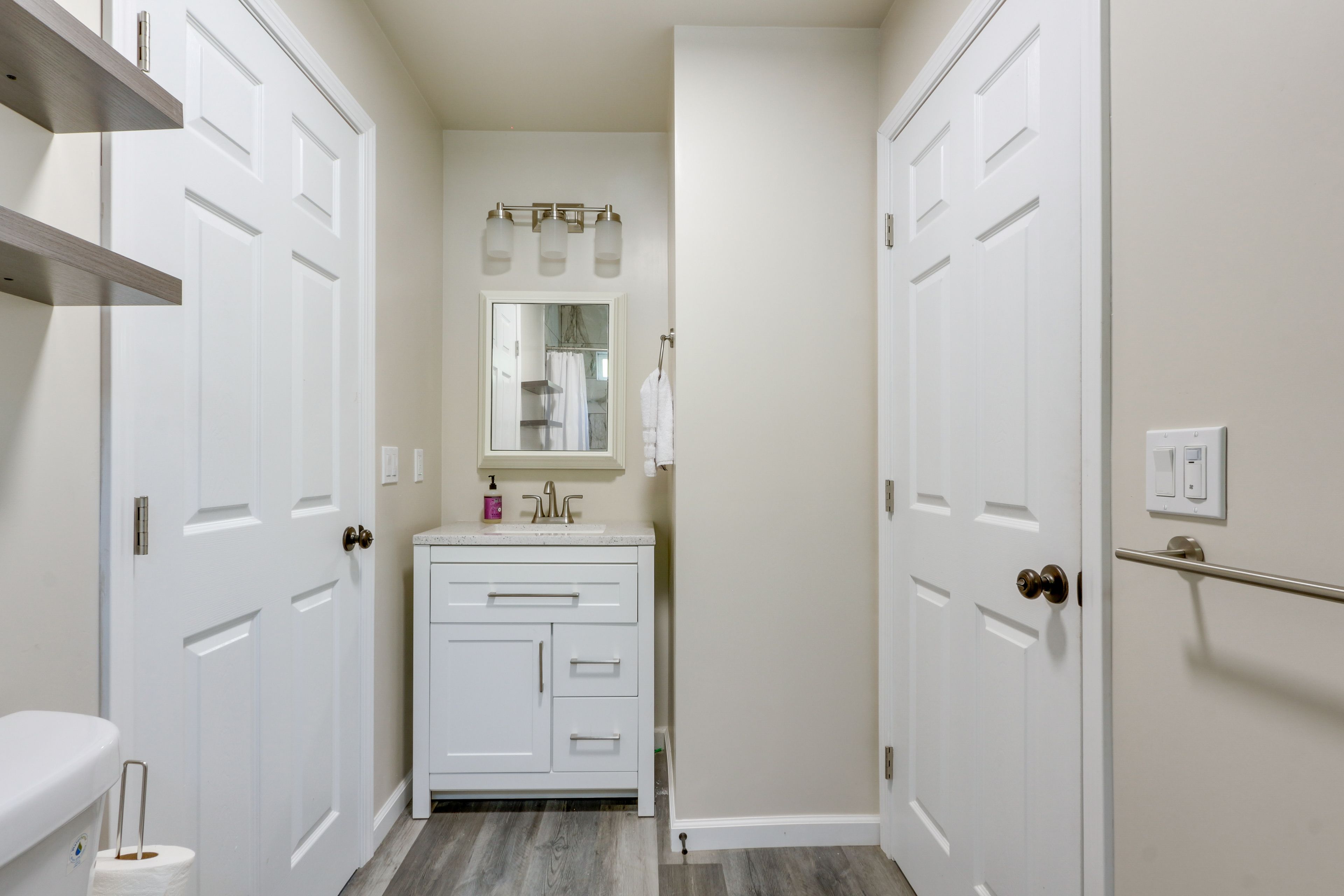 En-Suite Bathroom | Towels Provided