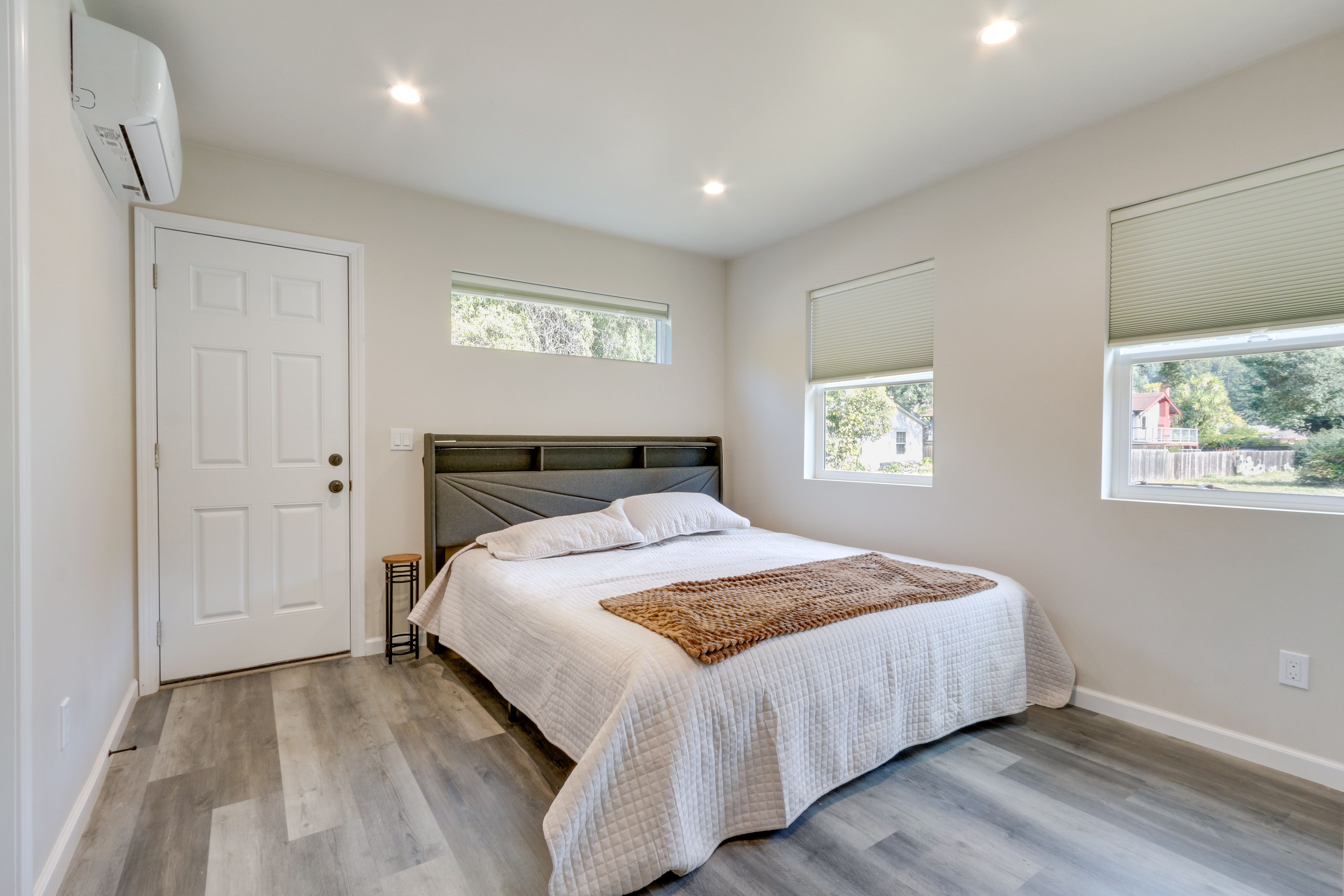 Bedroom Suite 2 | King Bed
