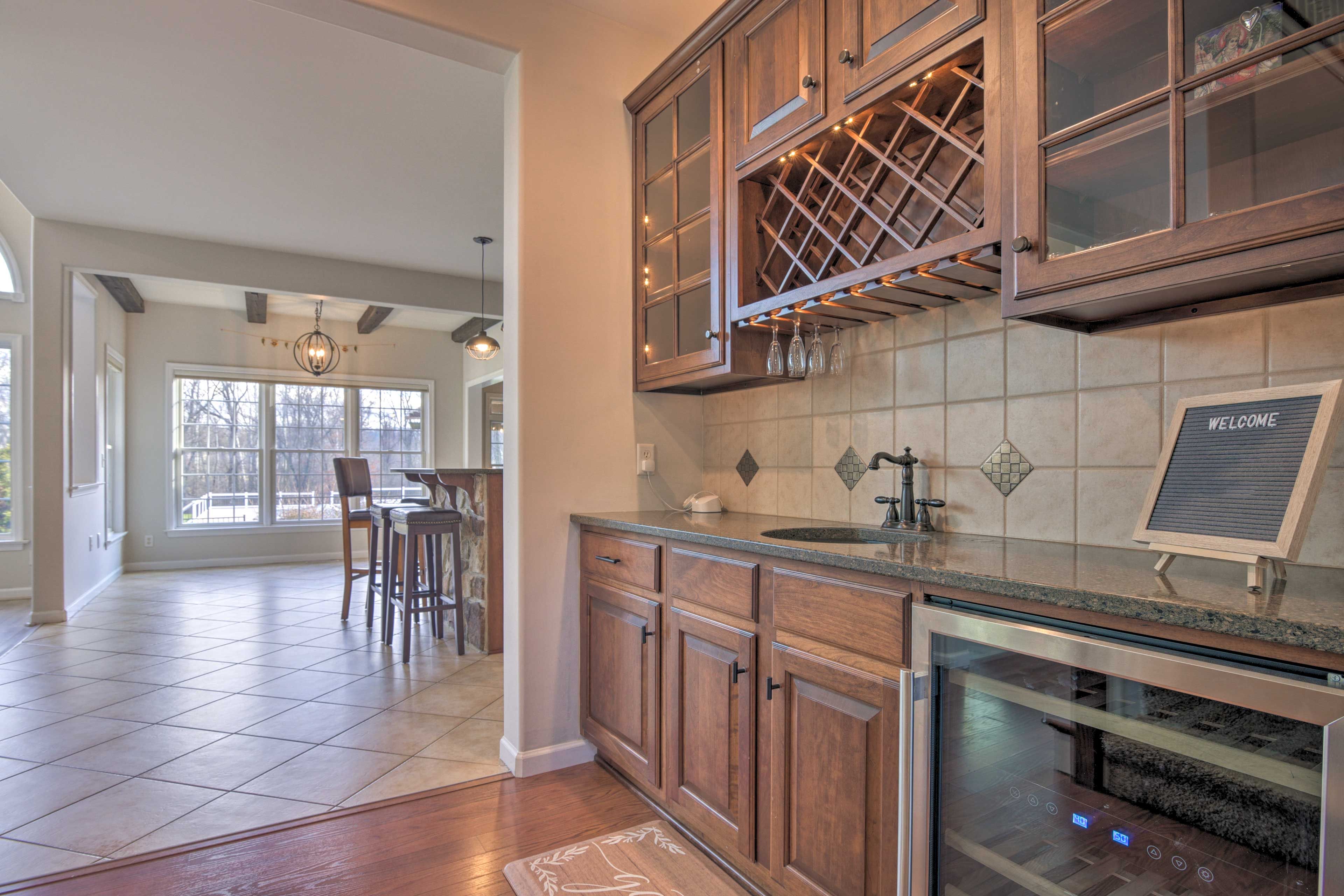 Wet Bar | 1st Floor