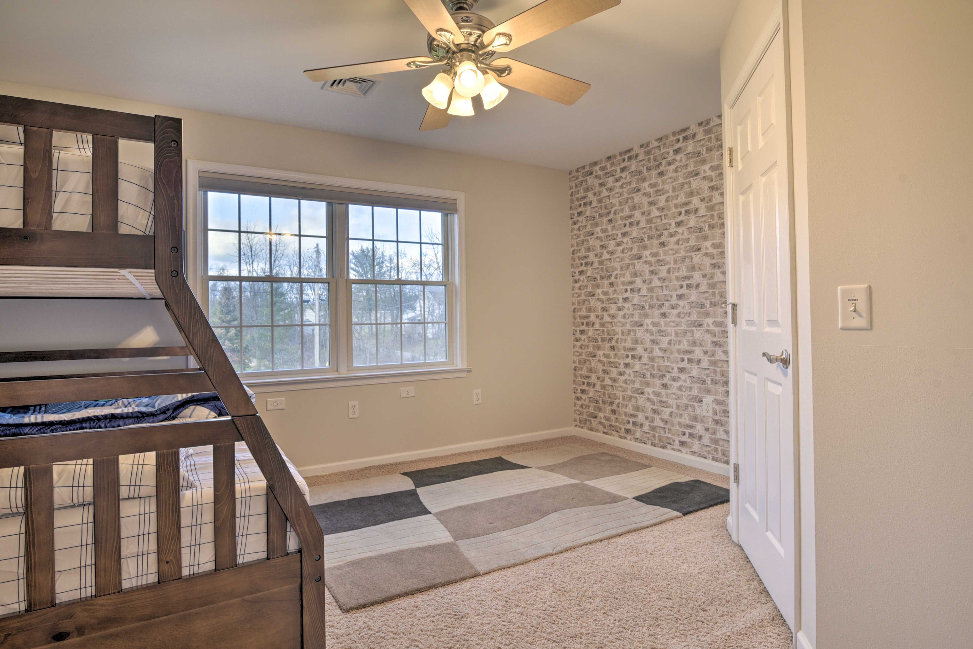 Bedroom 5 | Twin/Full Bunk Bed | 2nd Floor