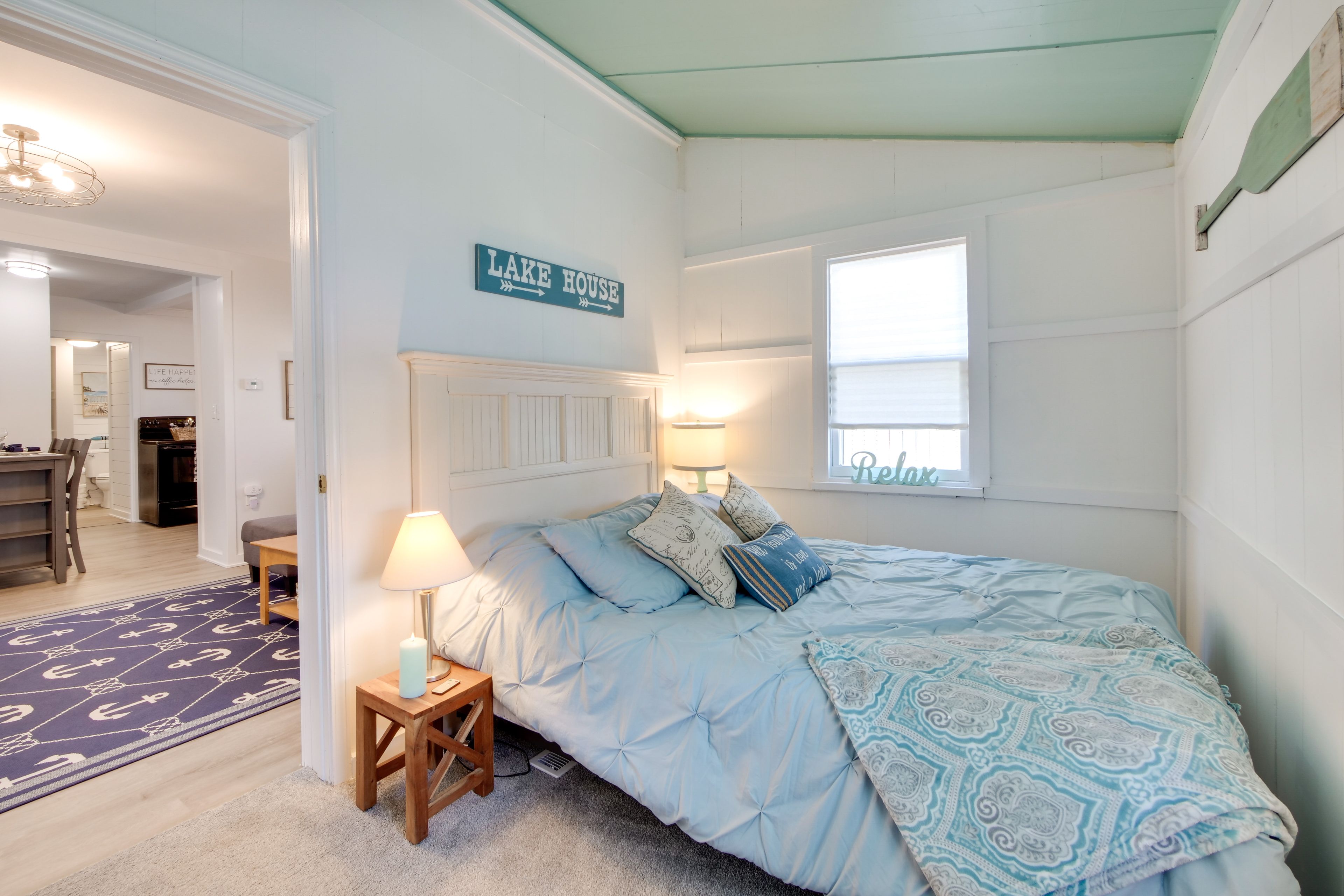 Bedroom 2 | Queen Bed