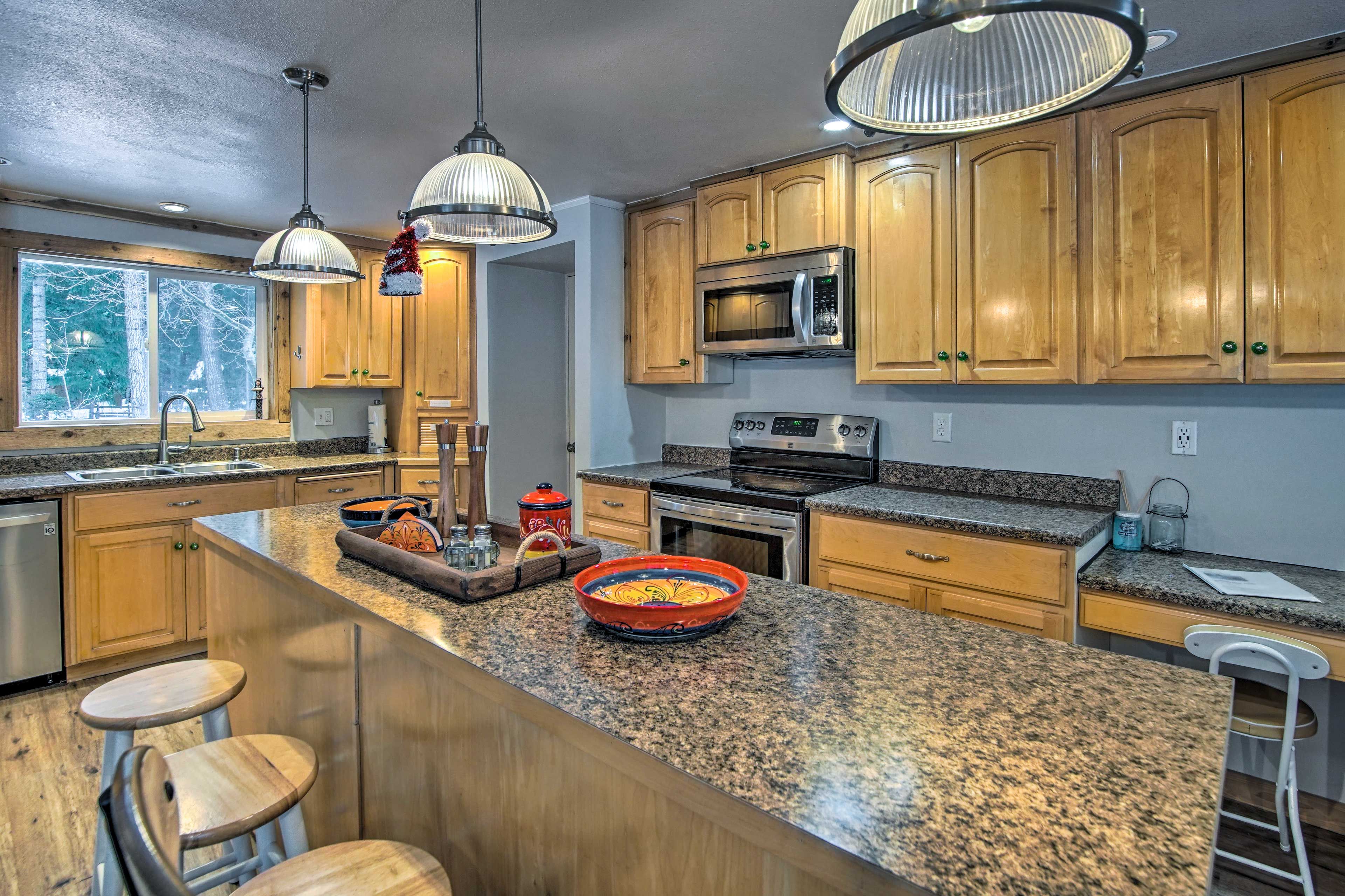 Kitchen | Cooking Basics | Toaster | Dishware & Flatware