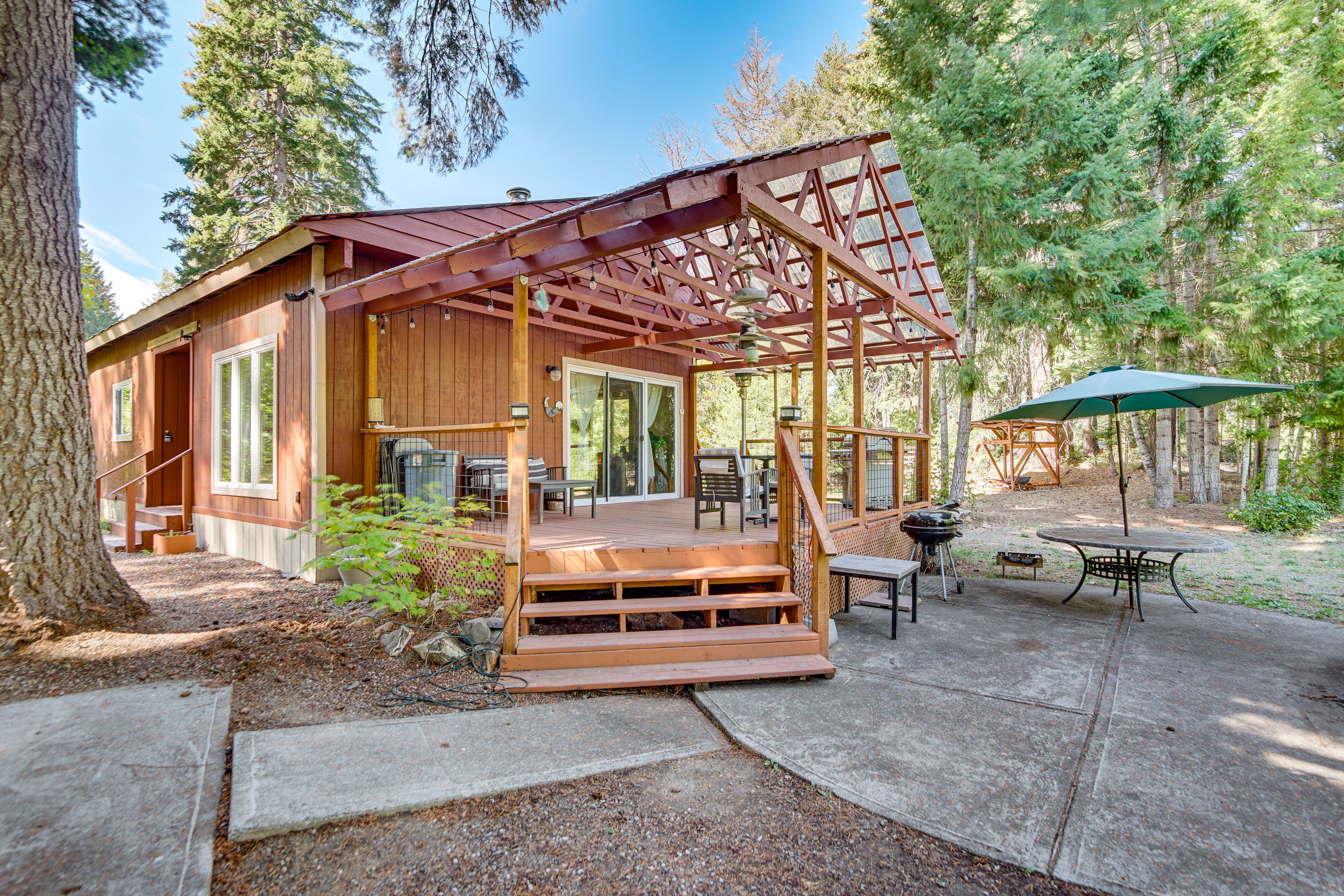 Easton Vacation Rental | 2BR | 2BA | 1,530 Sq Ft | Stairs Required to Enter