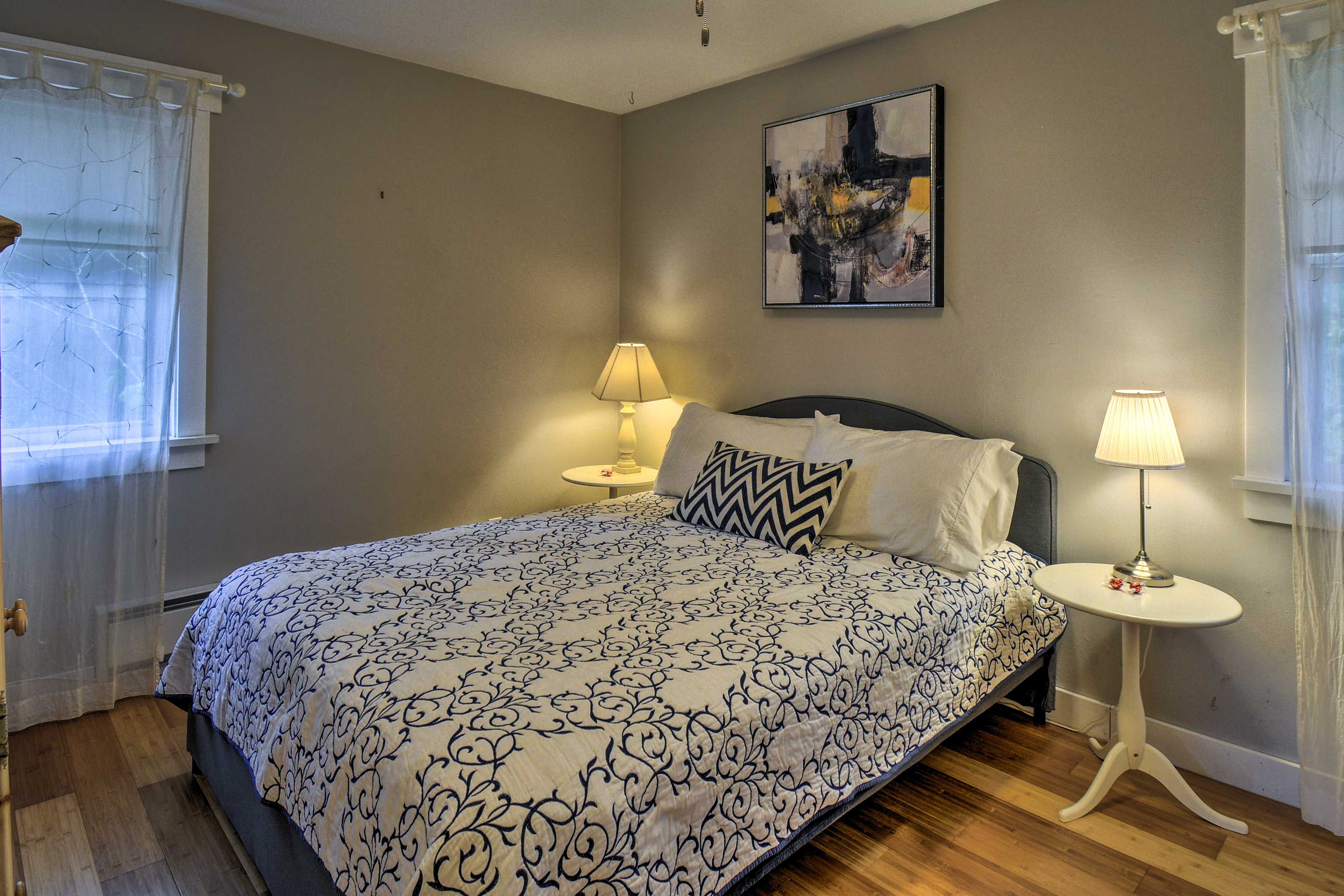 Bedroom 2 | Queen Bed | Linens Provided