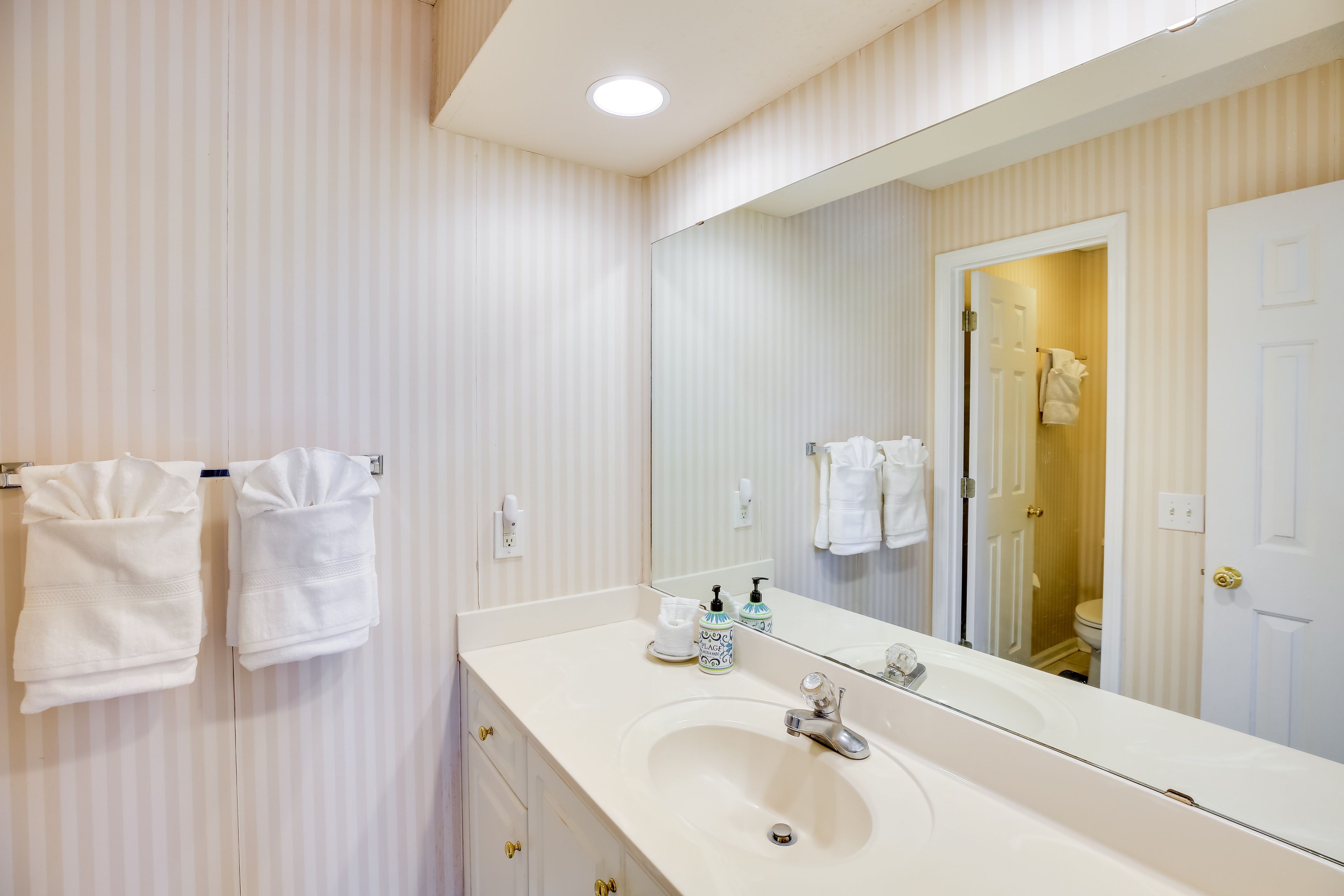 Bathroom | Complimentary Toiletries