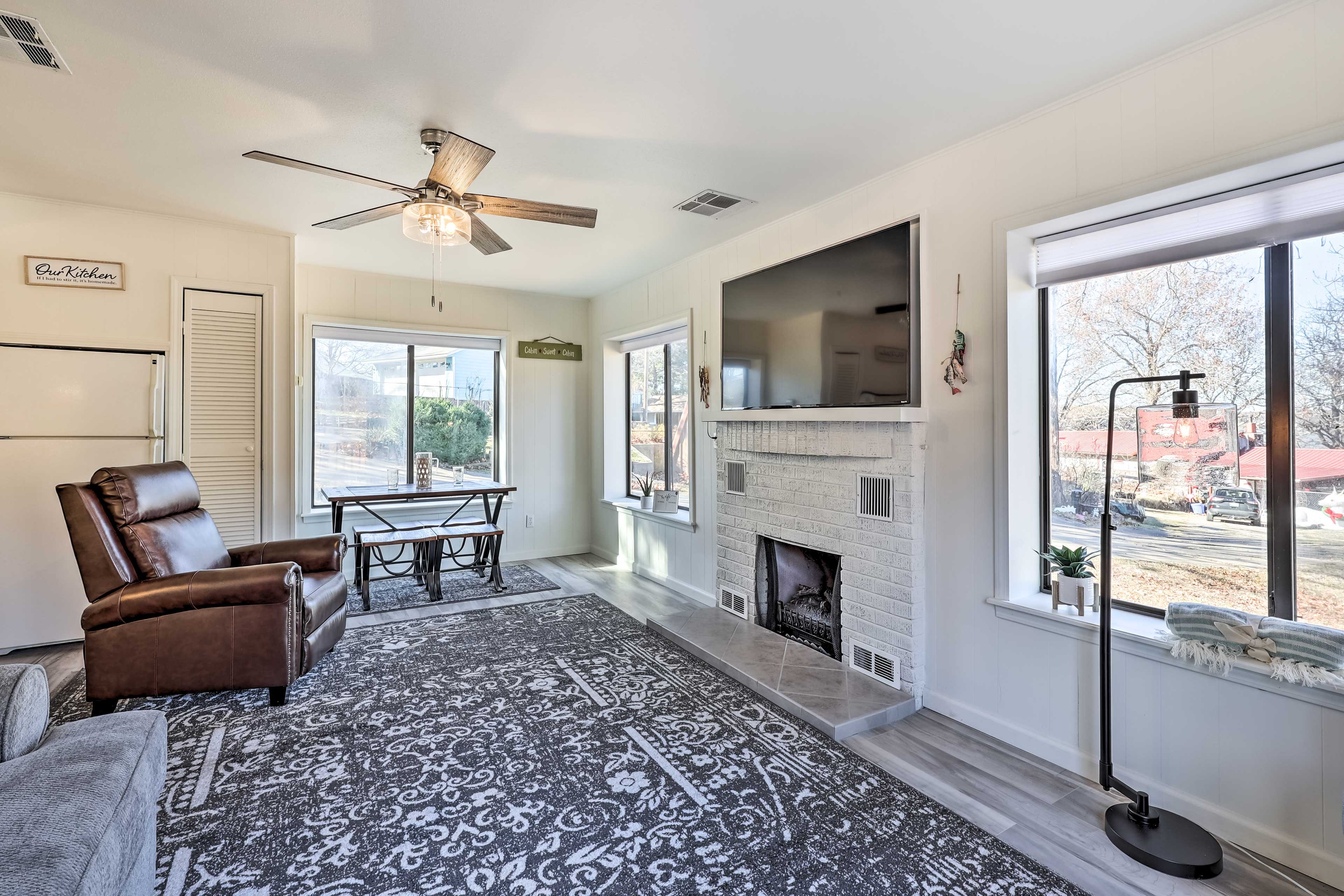 Living Room | Full Sleeper Sofa