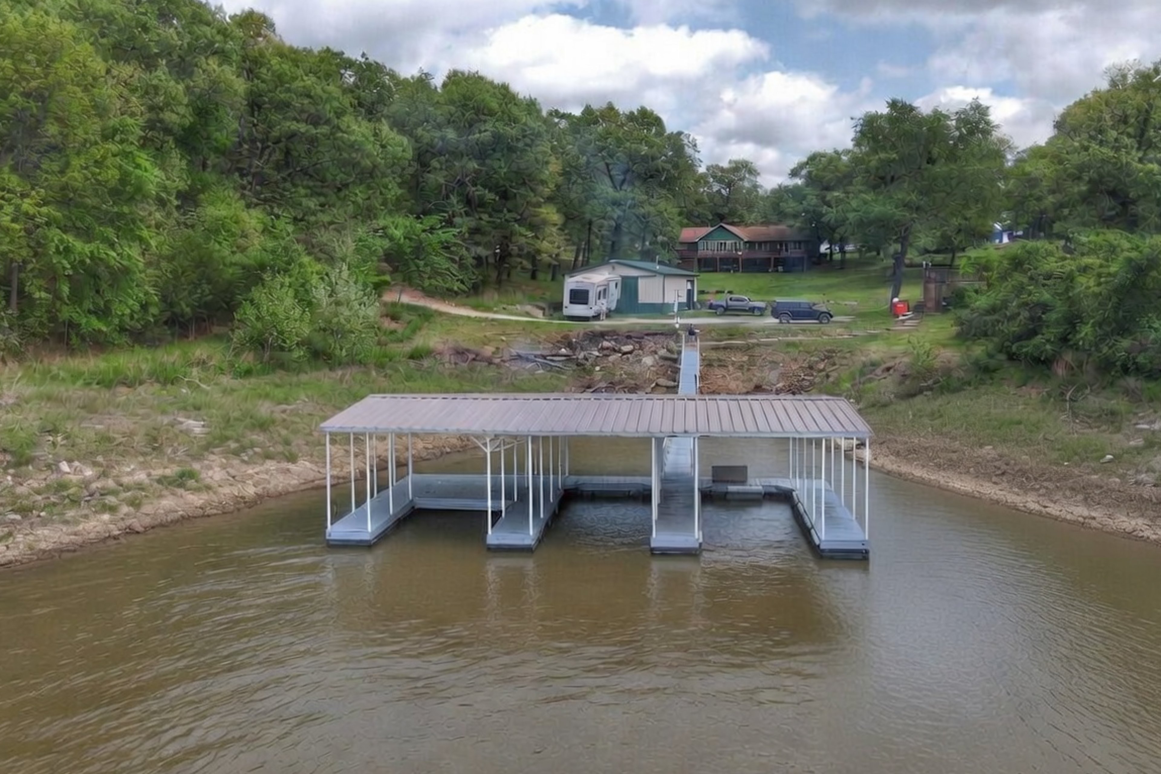 Shared Boat Dock | Boat & Jet Ski Lift