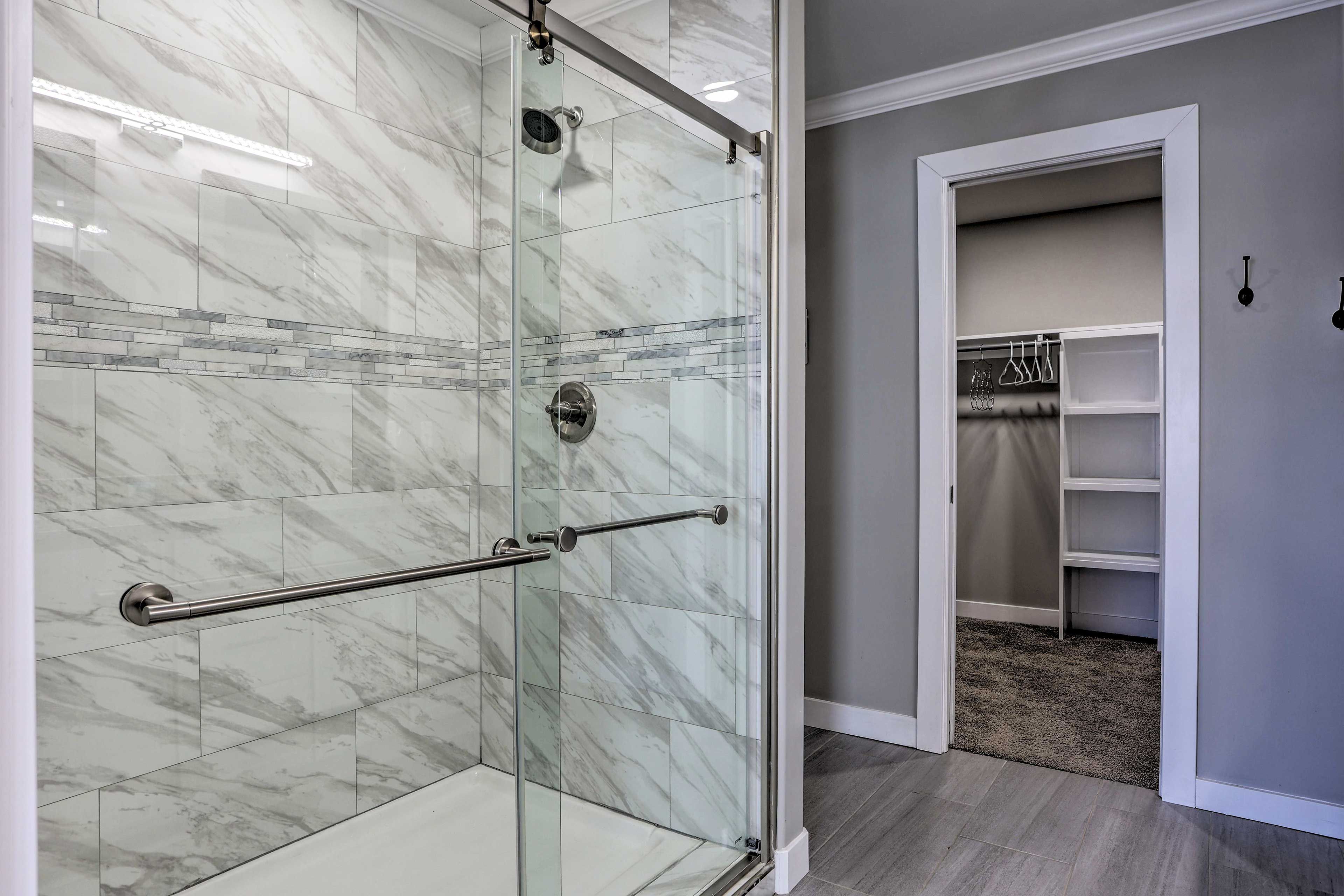 En-Suite Bathroom | Complimentary Toiletries | Towels Provided | Hair Dryer