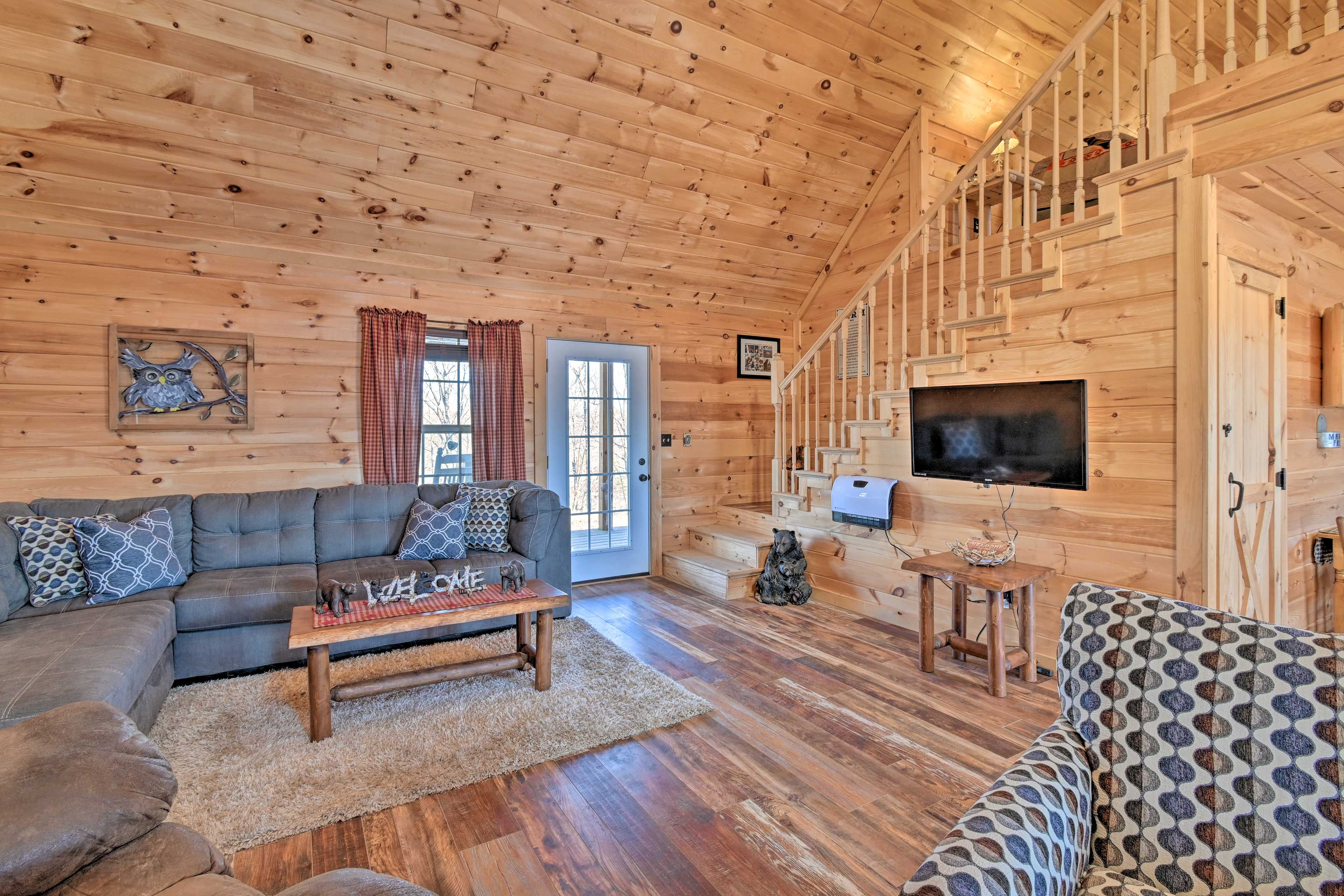 Berea Vacation Rental | 1BR | 1BA | 1,375 Sq Ft | 5 Stairs Required to Enter