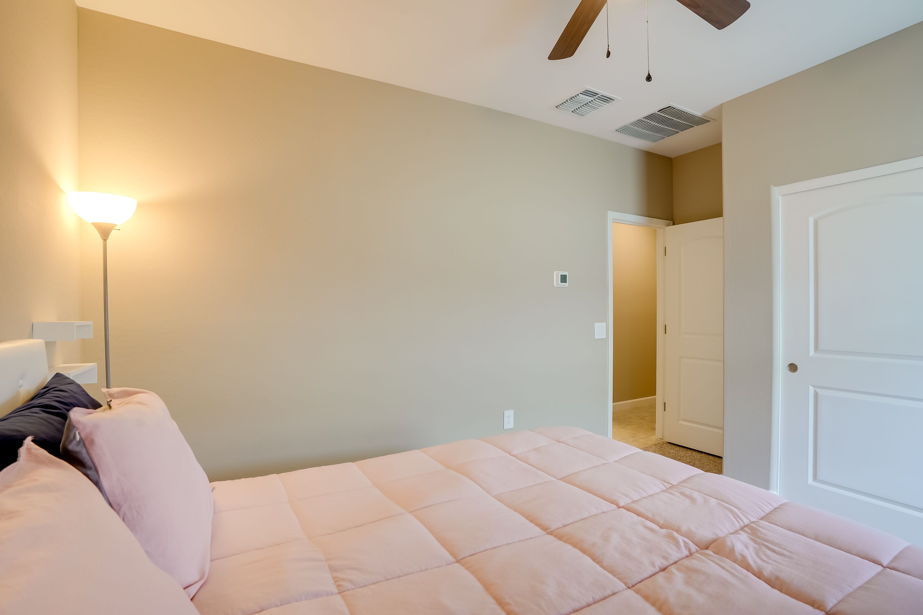Full En-Suite Bathroom