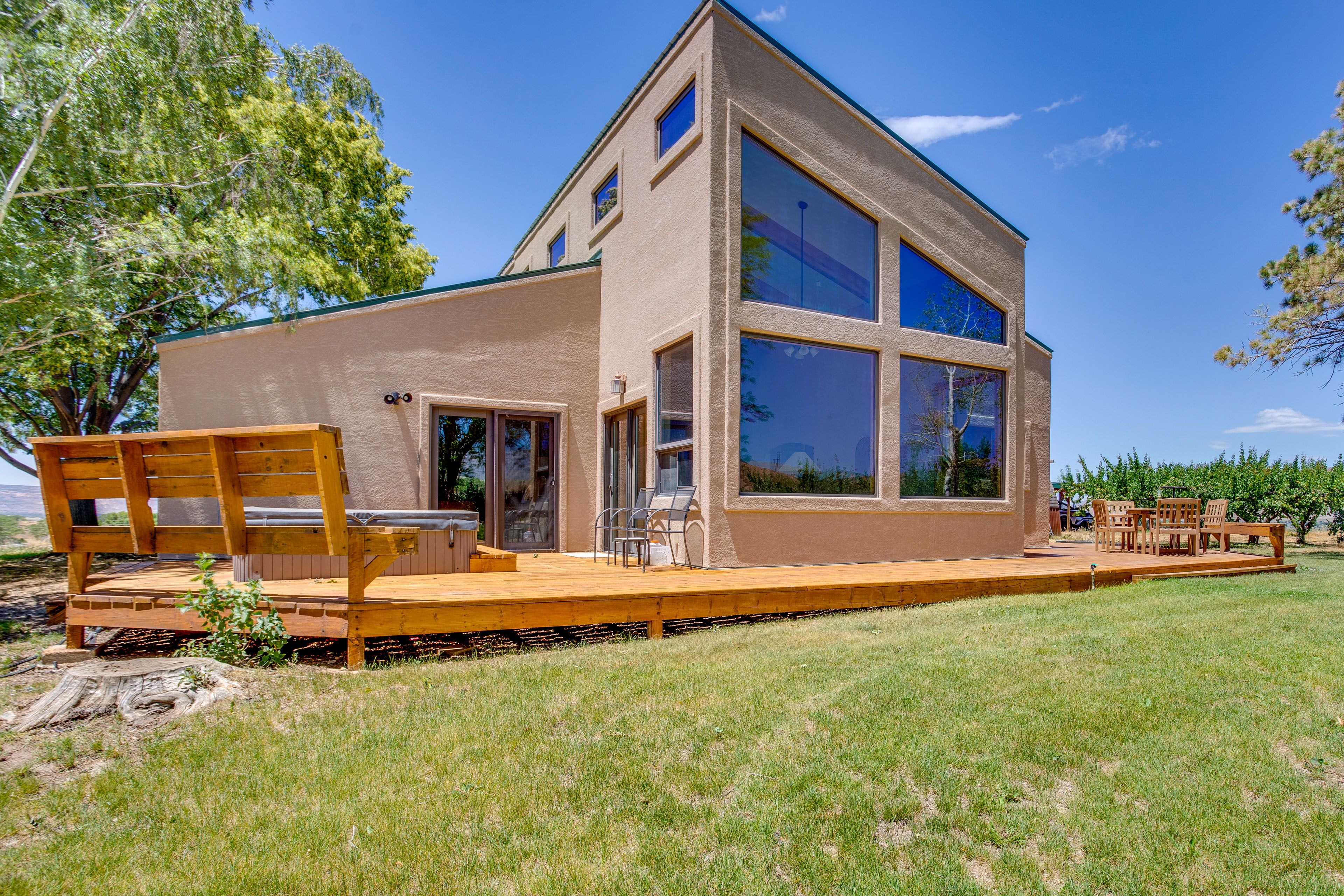 Private Backyard Area | Patio | Dining Area | 34 Mi to Powderhorn Mountain