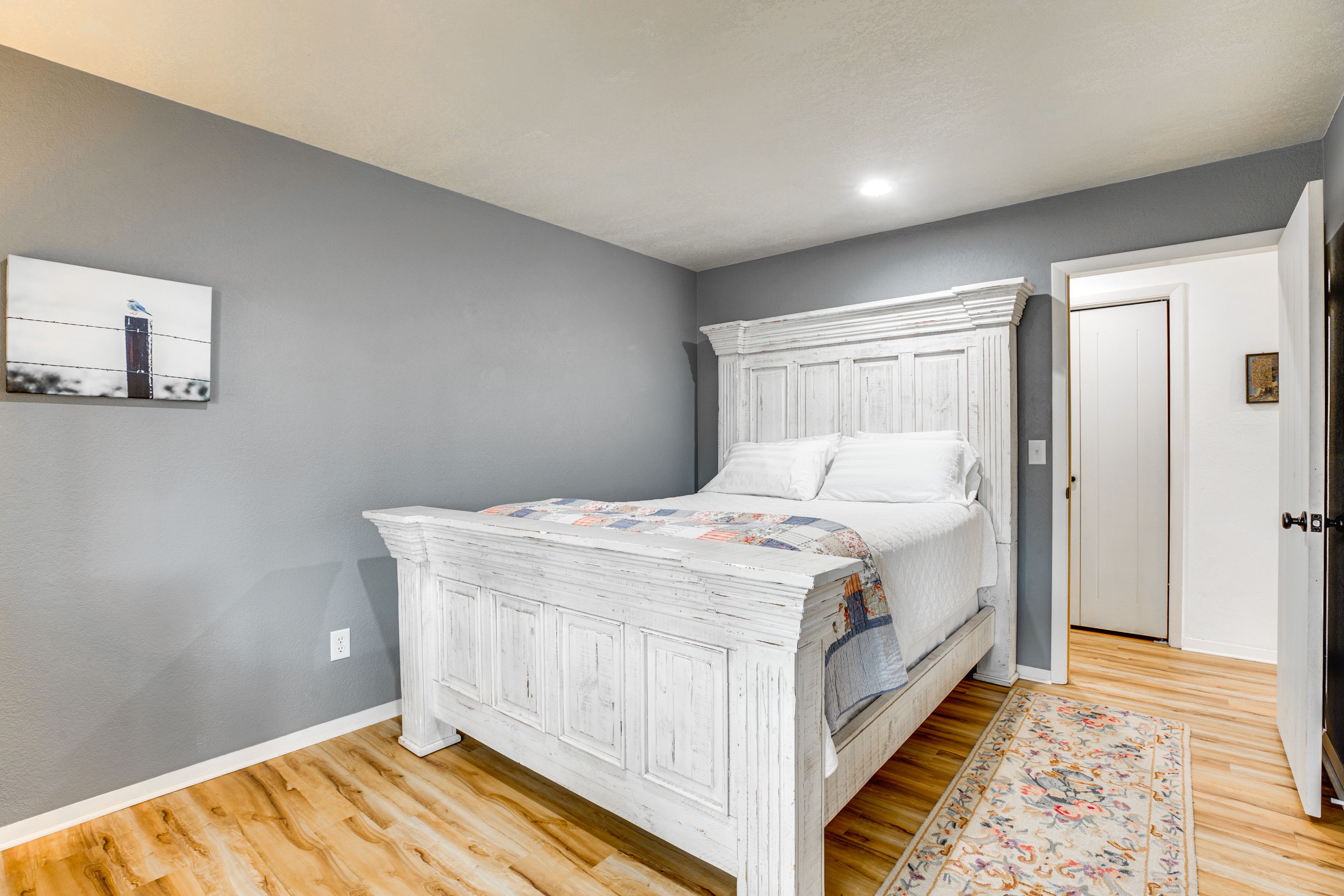Bedroom 2 | Queen Bed | Linens Provided
