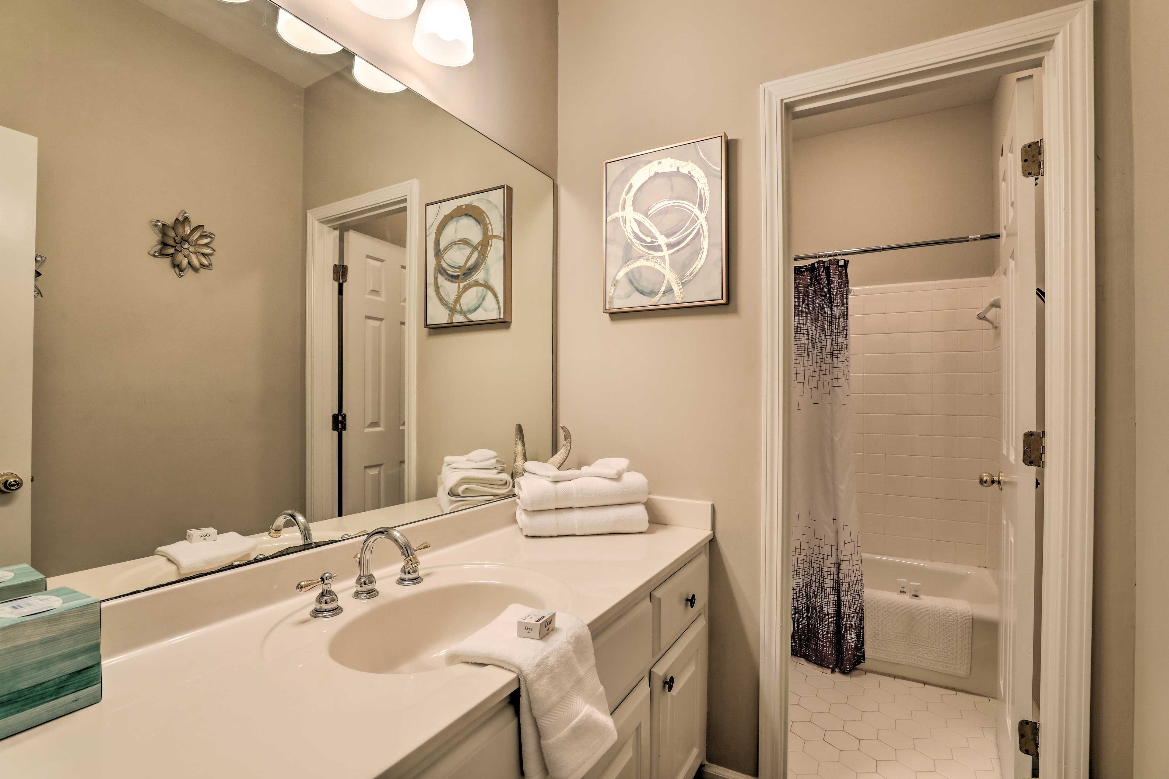 Bathroom | Towels Provided | Complimentary Toiletries