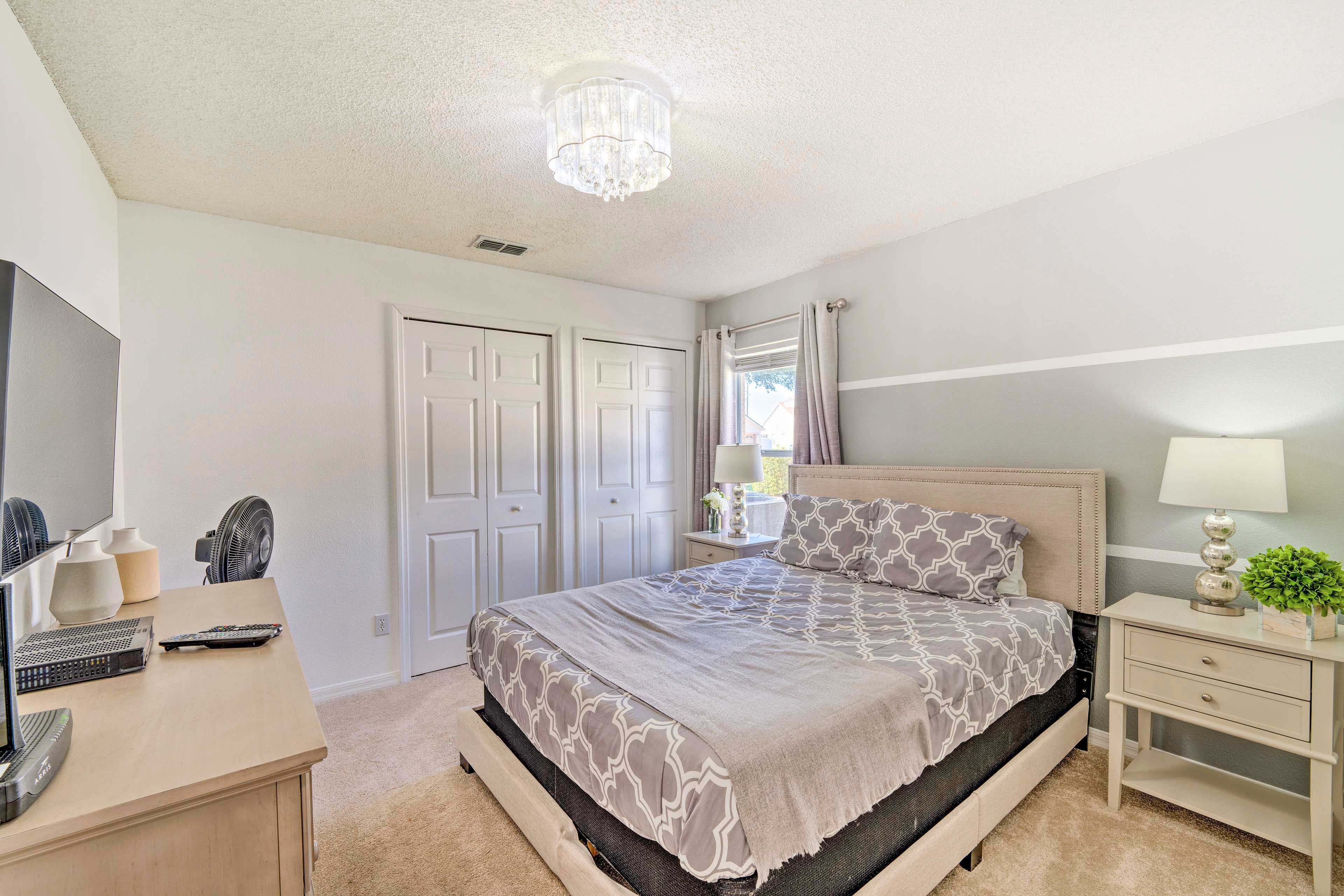 Bedroom 2 | Queen Bed