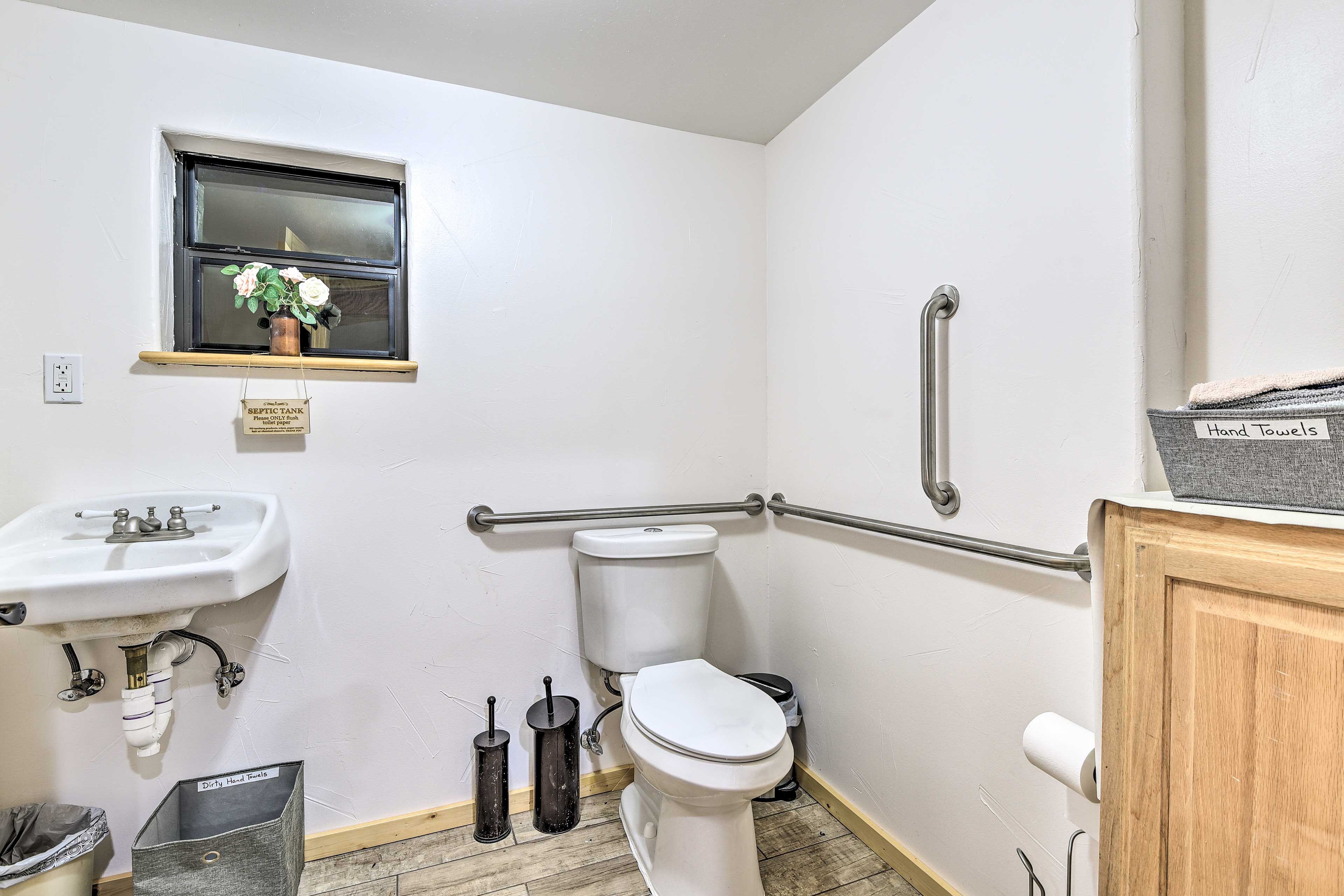 Banquet Hall Half Bathroom 2