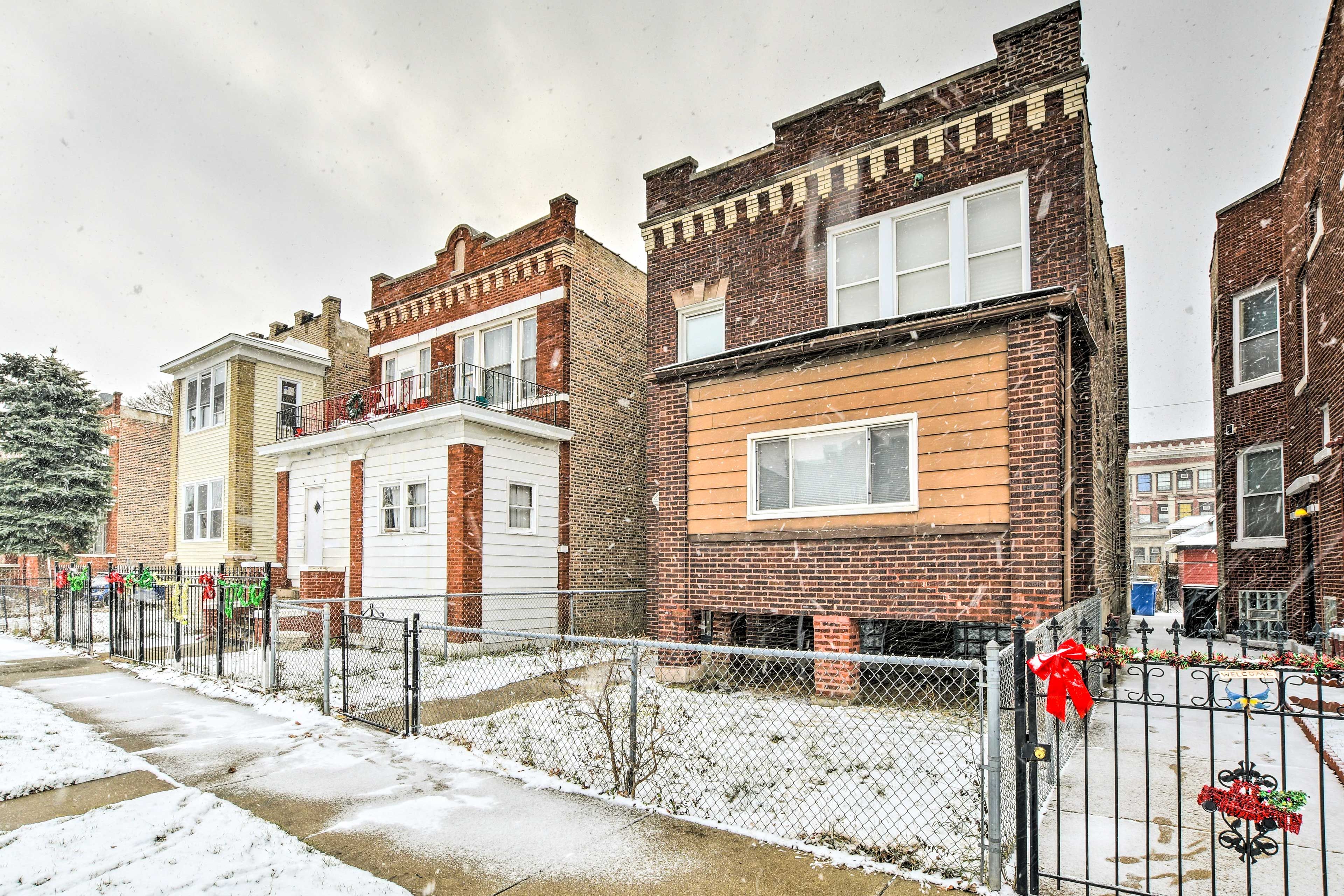 Exterior | 7 Mi to Downtown