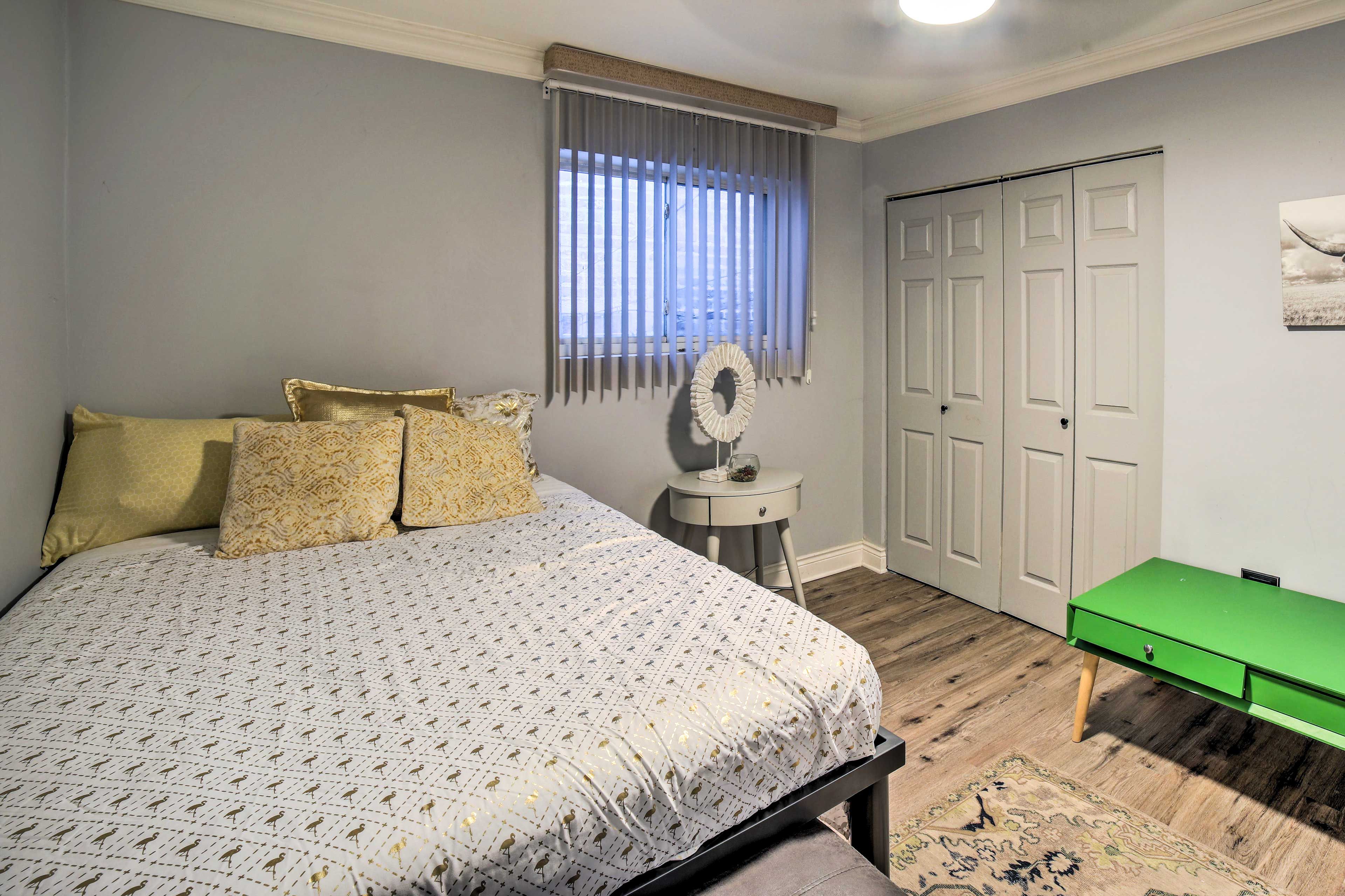 Bedroom 1 | Queen Bed | Linens Provided