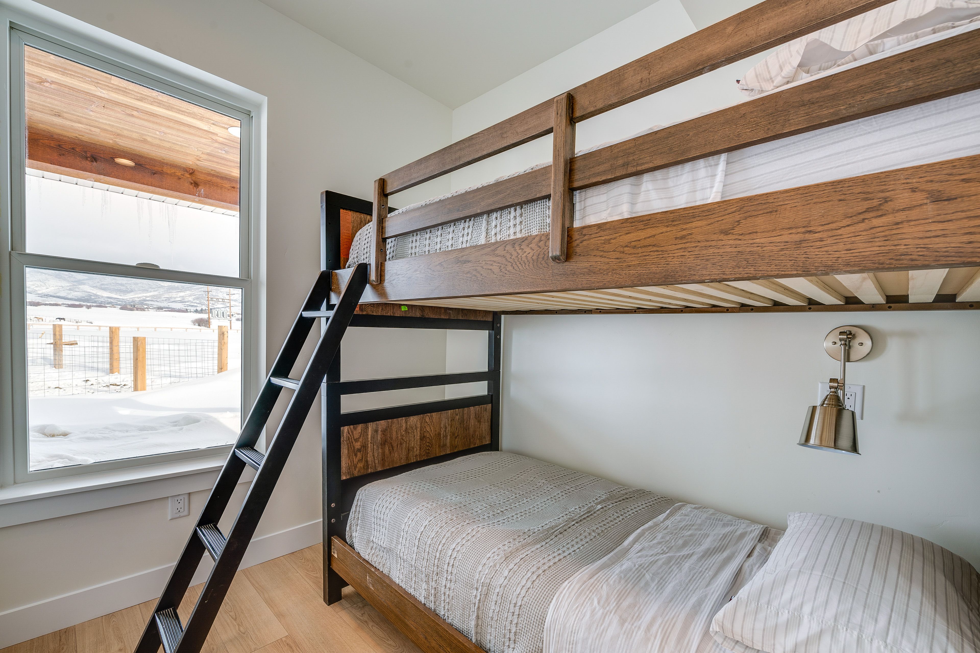 Bedroom 2 | Twin Bunk Bed