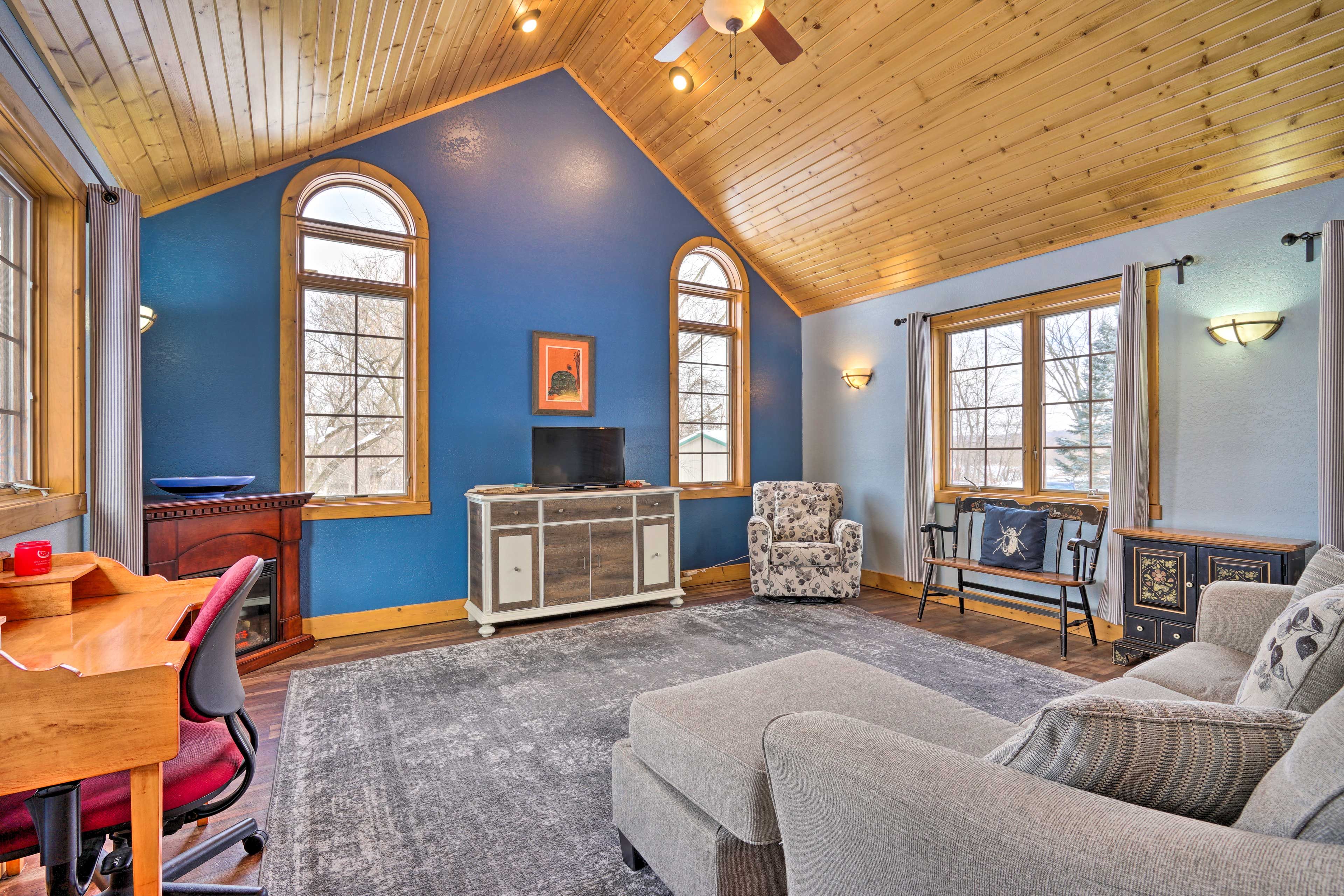 Living Room | Smart TV