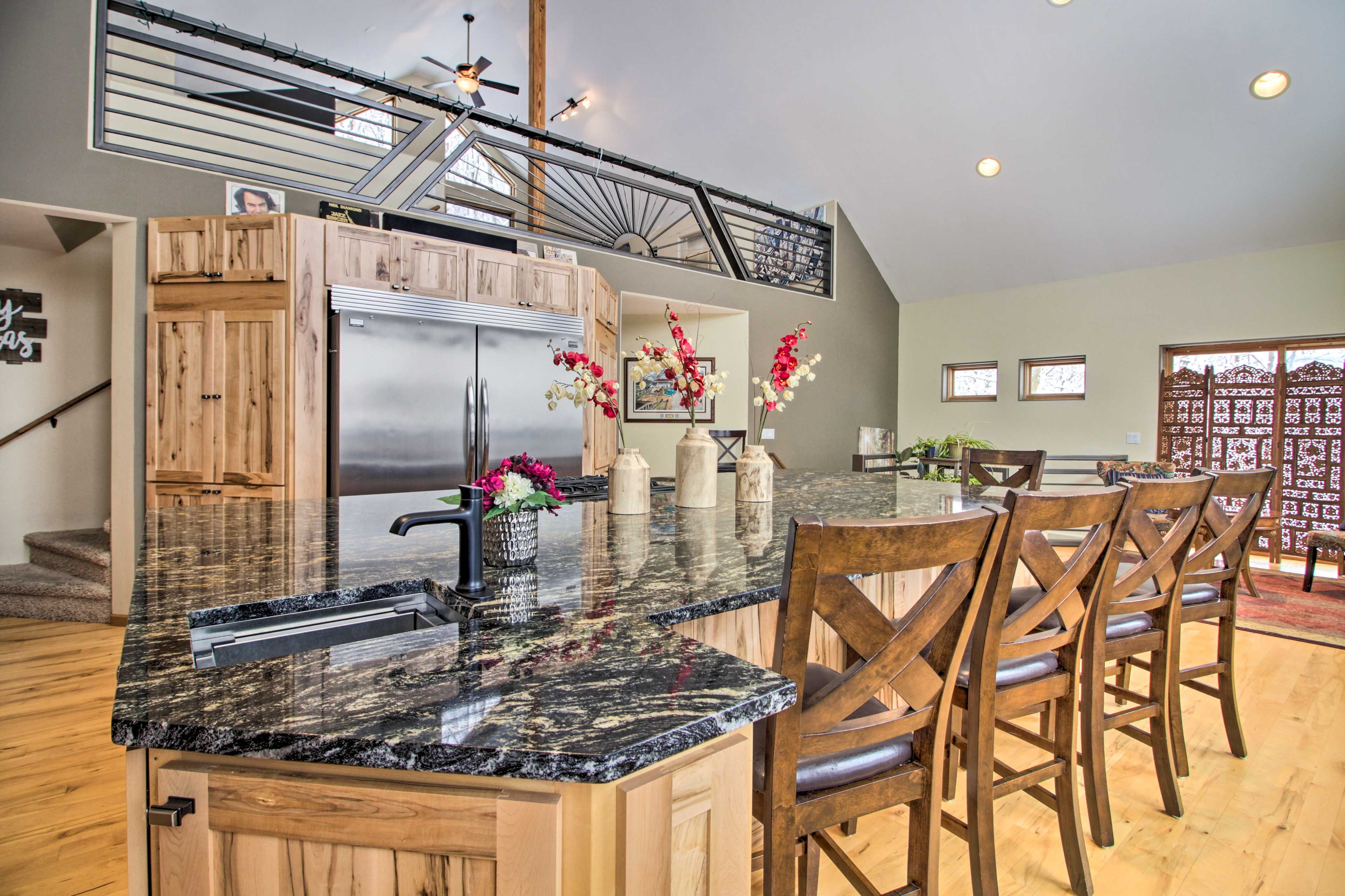 Kitchen | Cooking Basics | Coffee Maker | Paper Towels/Trash Bags Provided