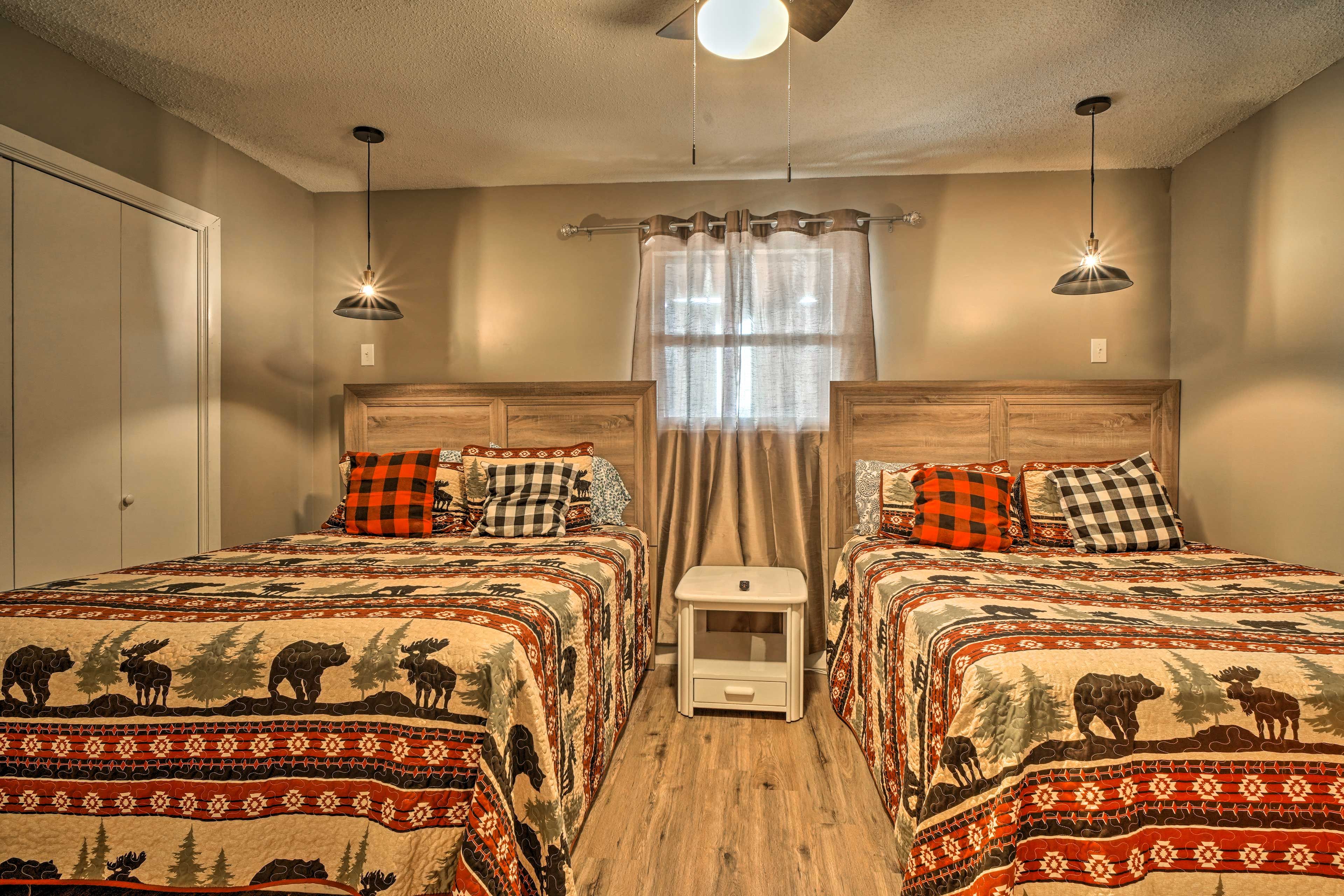 Bedroom 3 | 2 Queen Beds