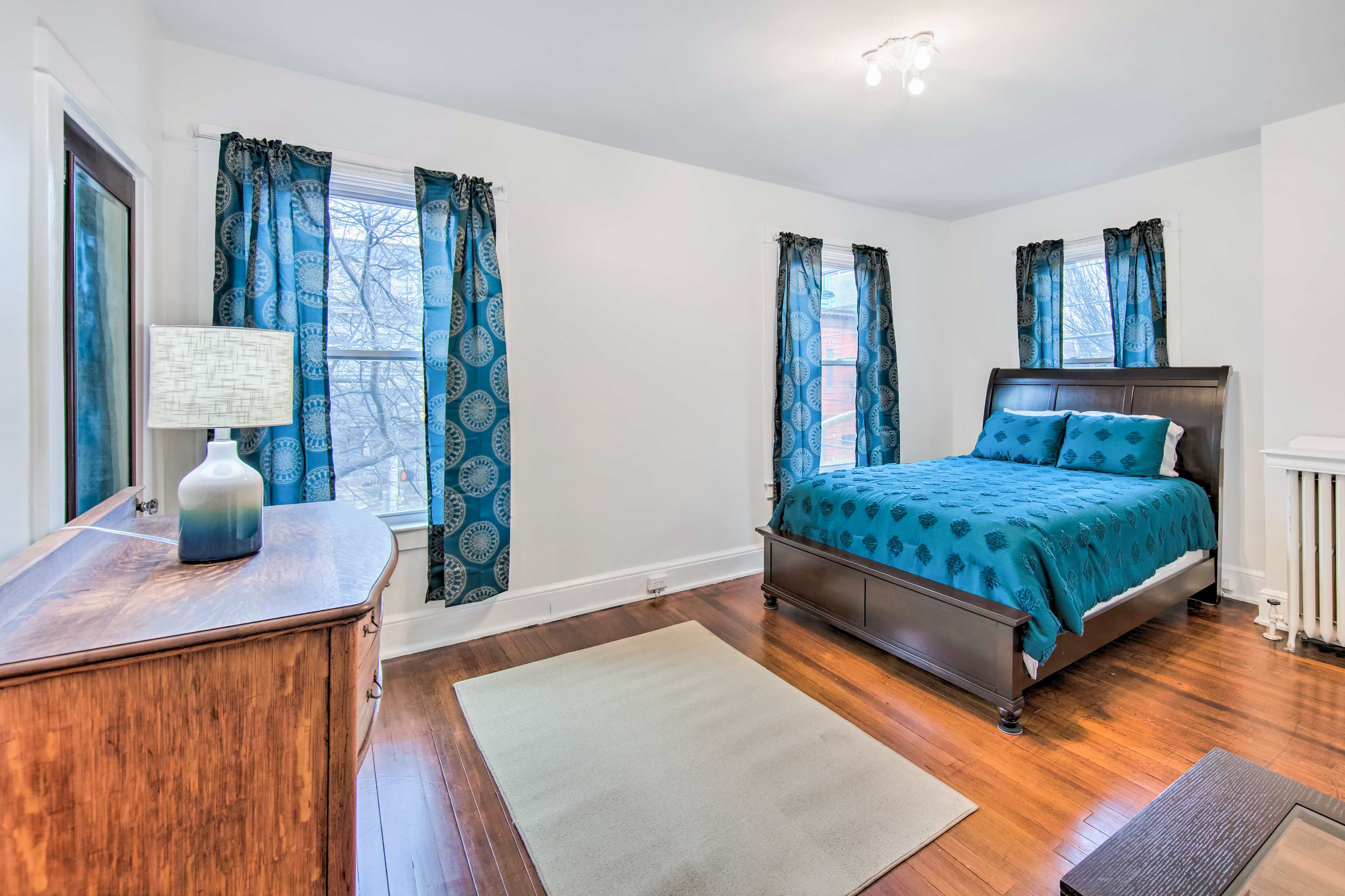 Bedroom 1 | Queen Bed | Linens Provided | 2nd Floor