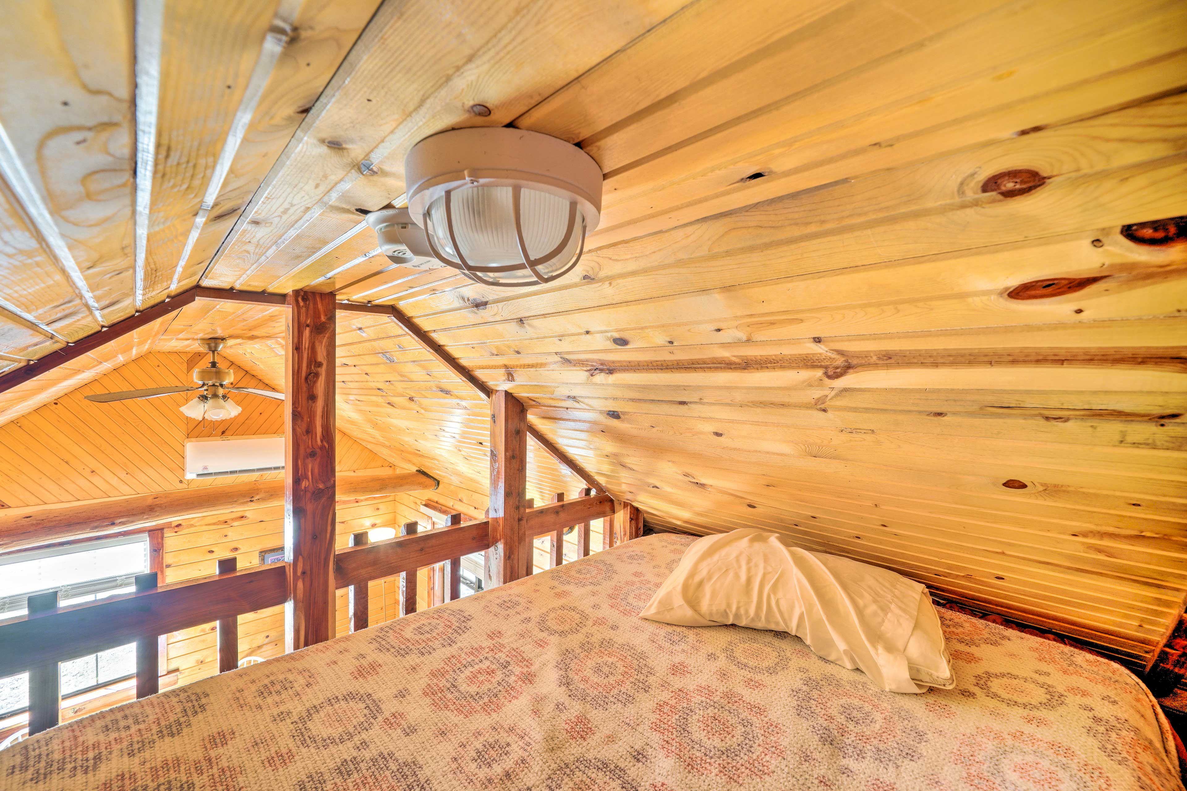 Loft | Full Bed