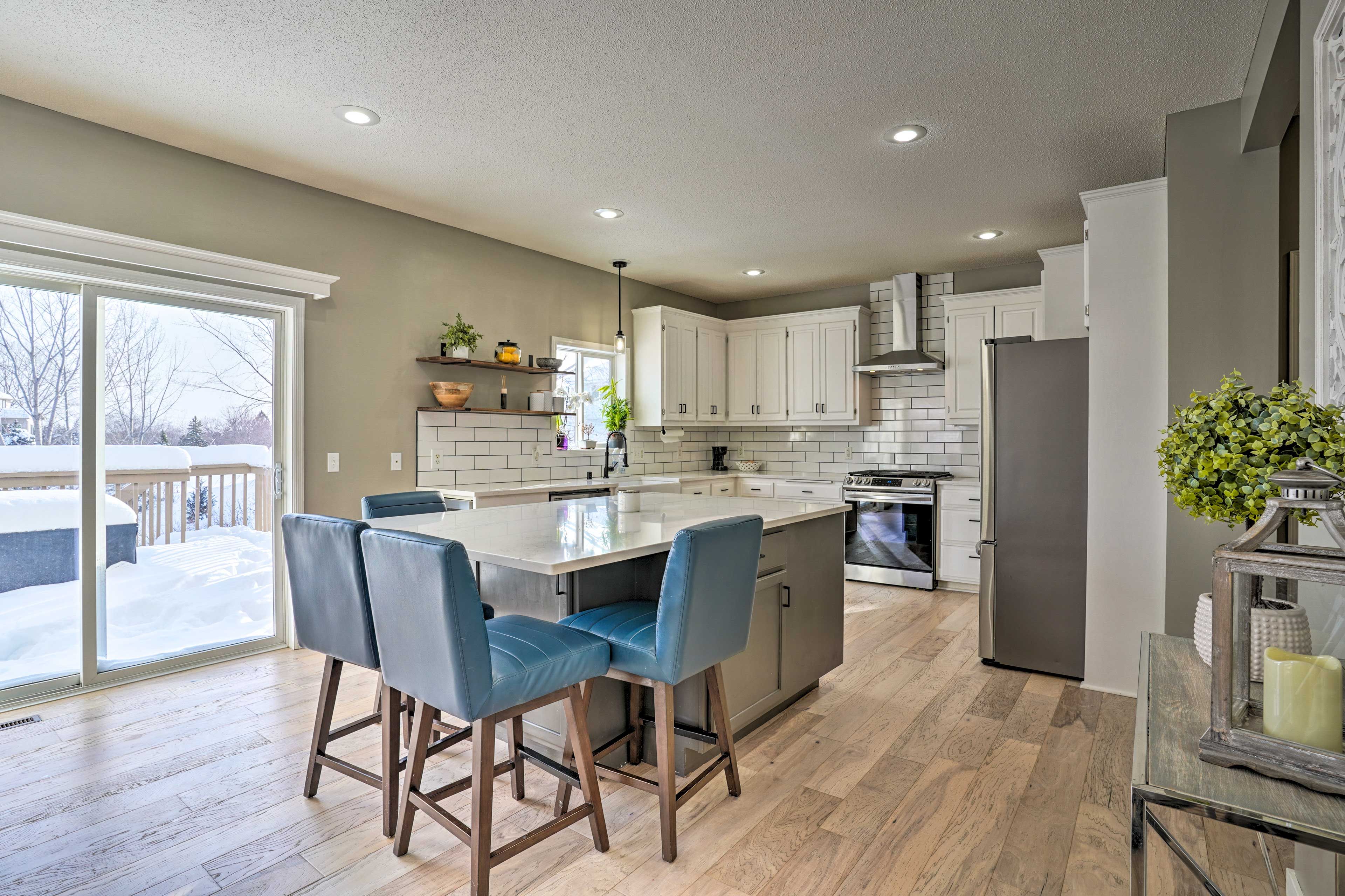 Eden Prairie Vacation Rental | 6BR | 3.5BA | 3,960 Sq Ft | Steps to Access