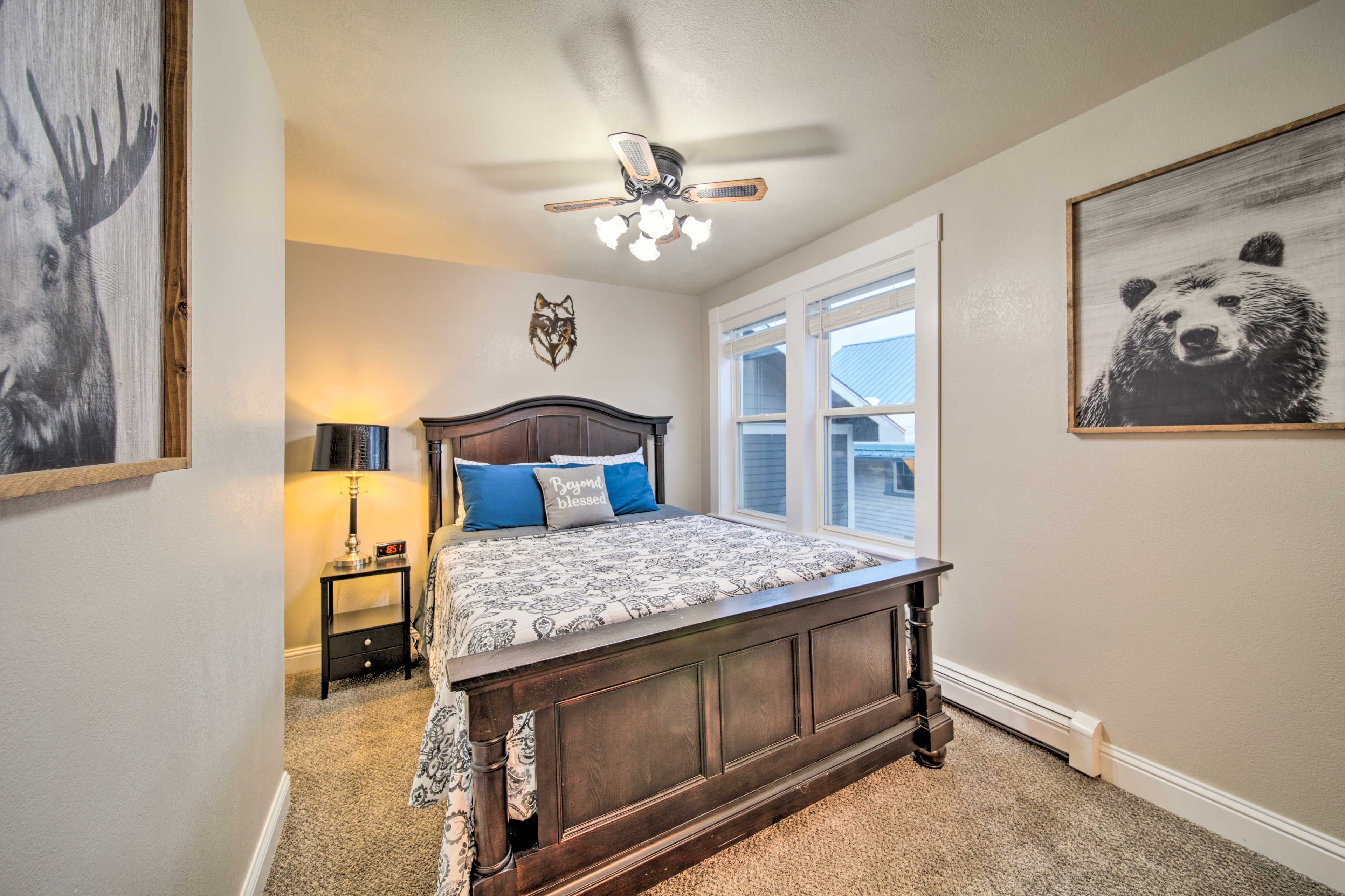Bedroom 1 | 2nd Floor | Queen Bed | Linens Provided