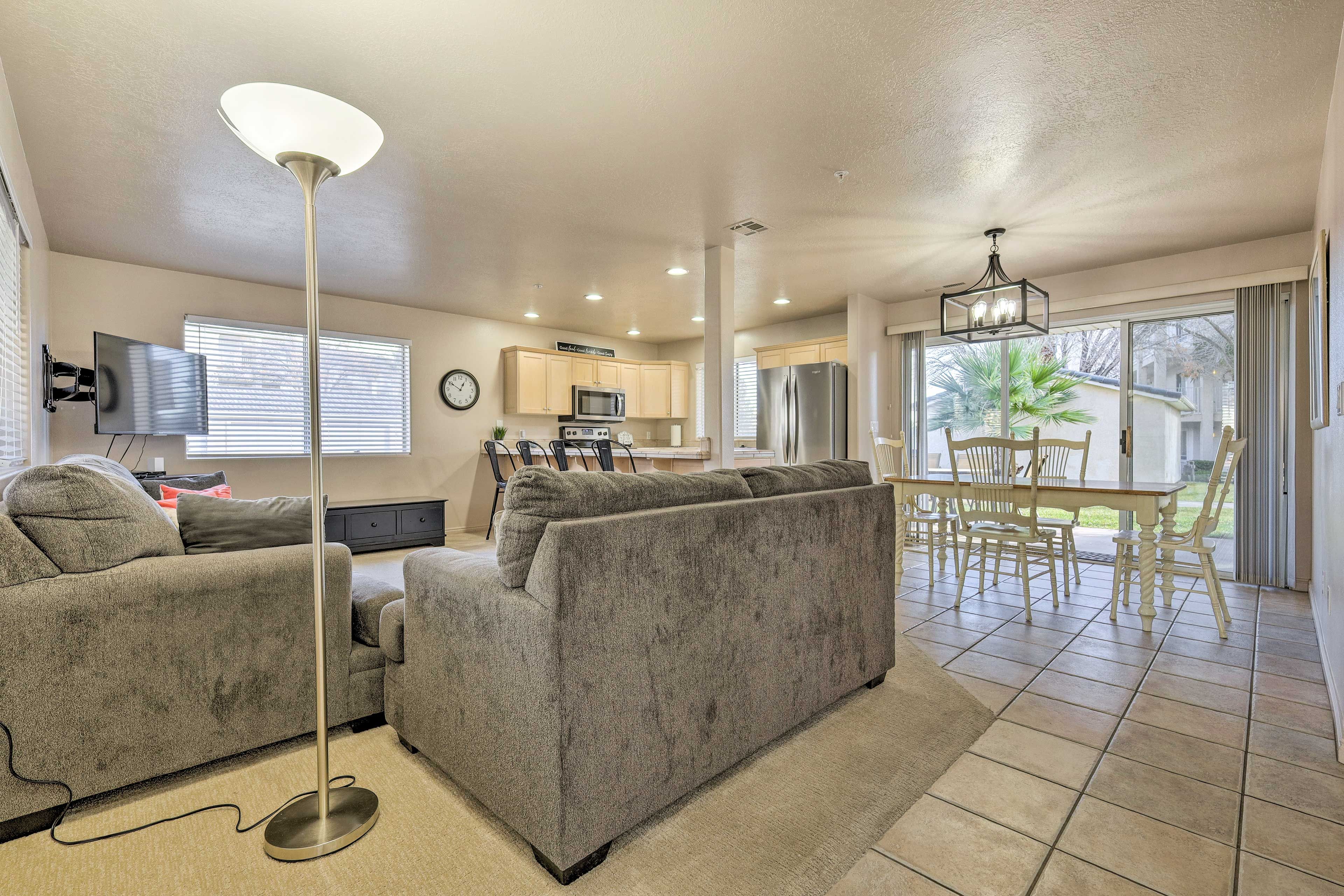 Living Room | Smart TV
