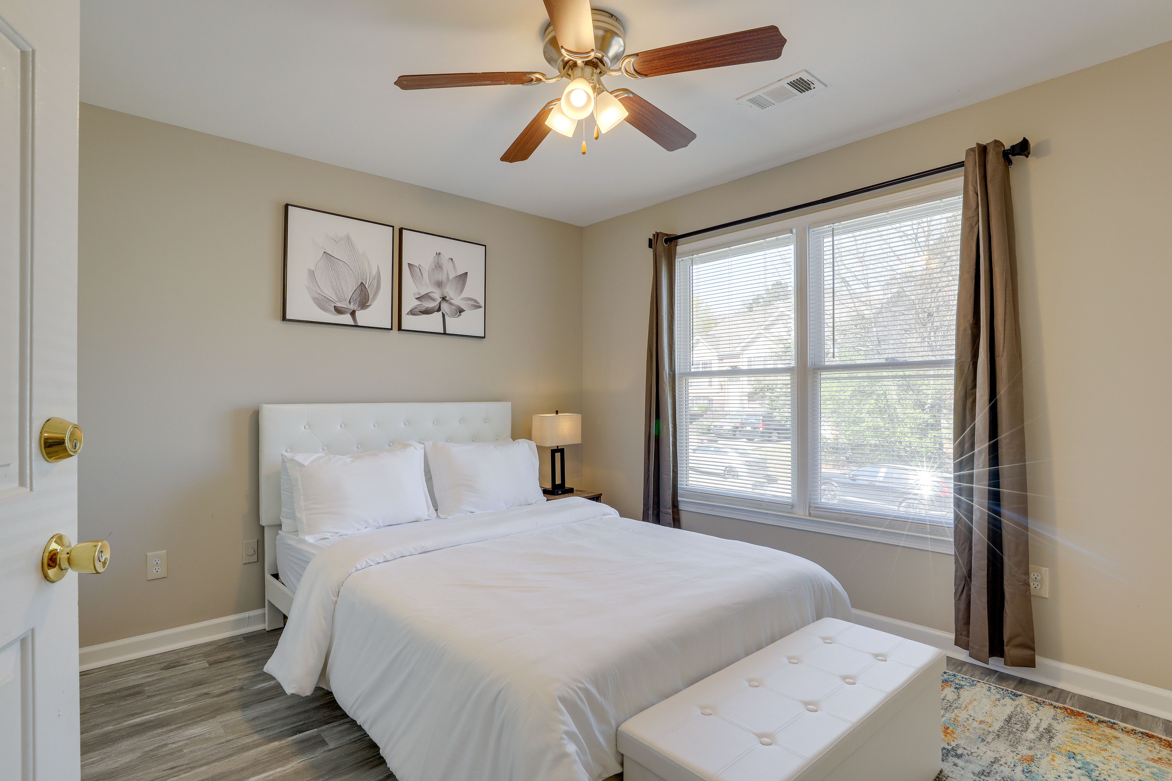 Bedroom 3 | Queen Bed