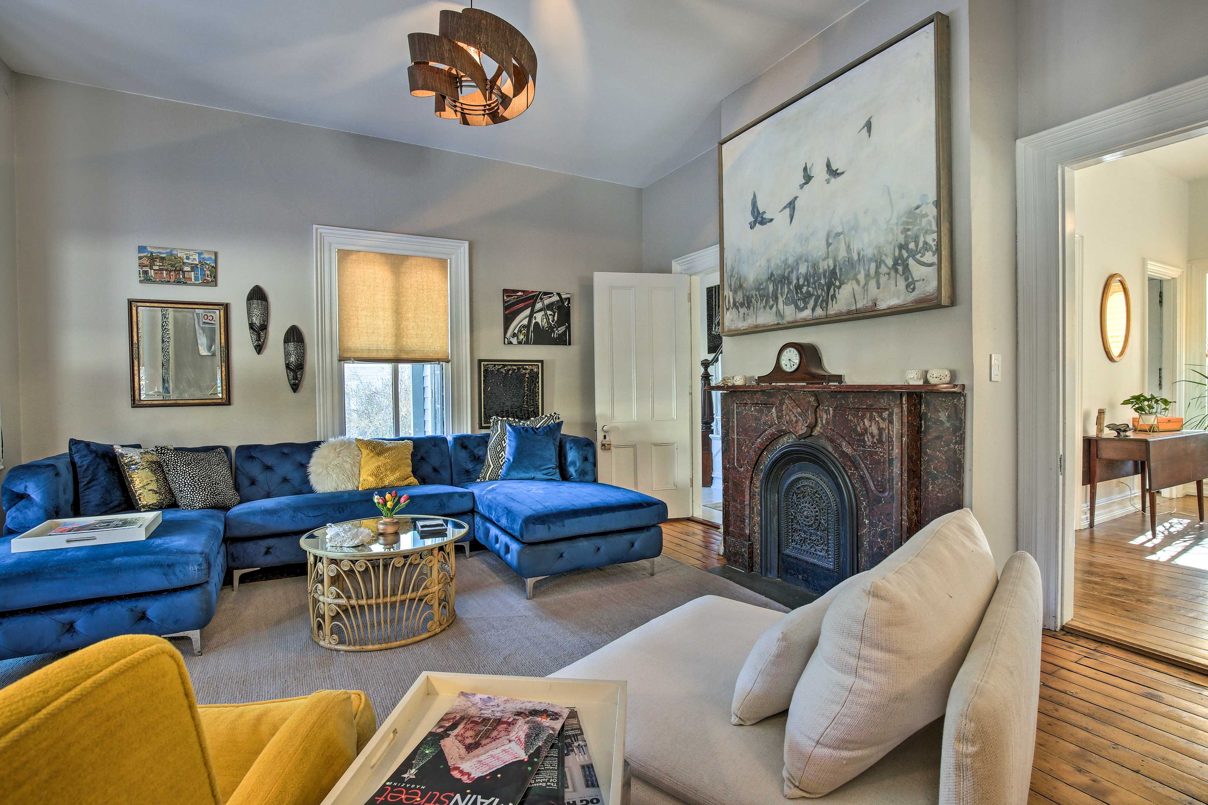 Sitting Room | Free WiFi | Heated Floors | Central A/C