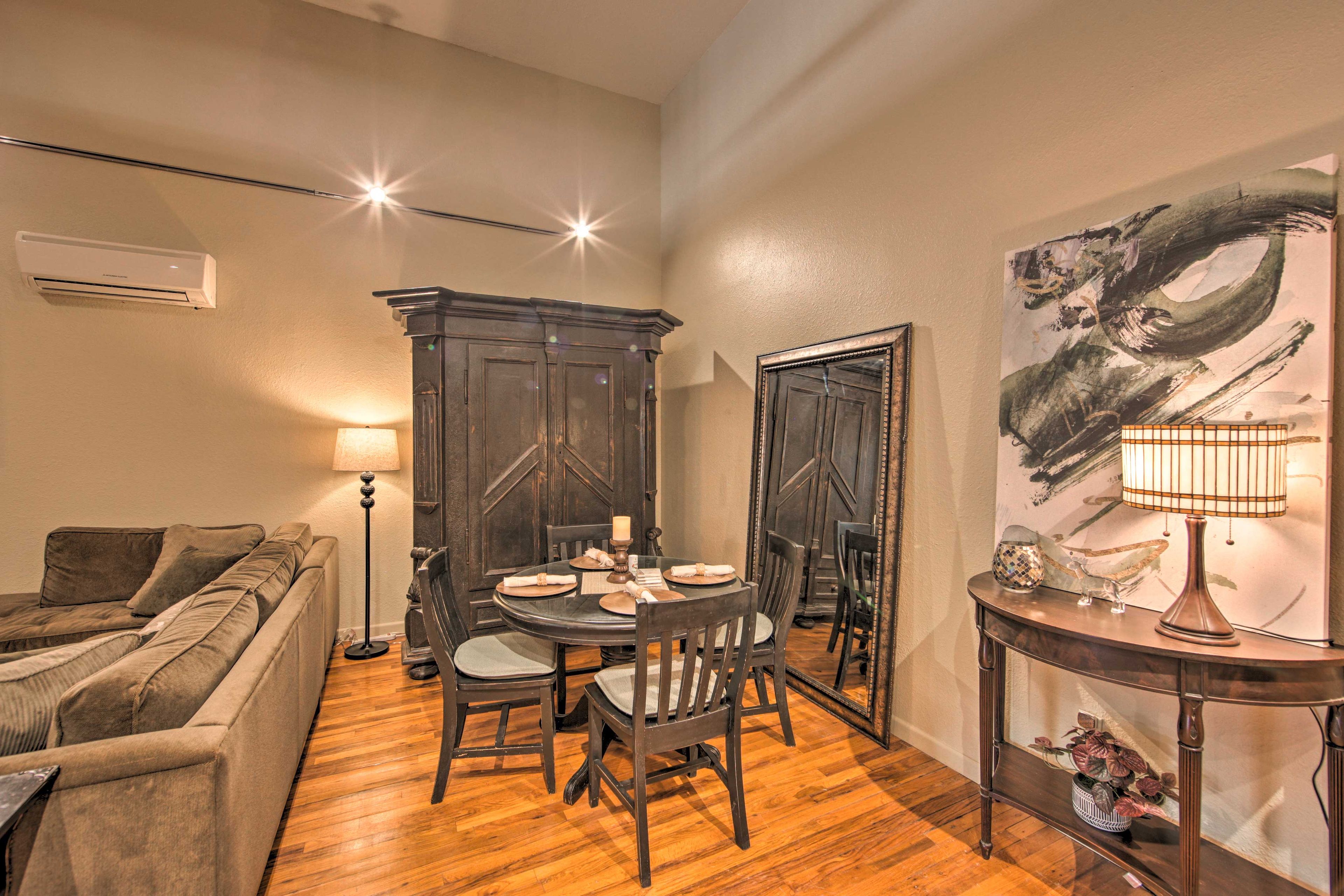 Dining Area | 2nd Floor