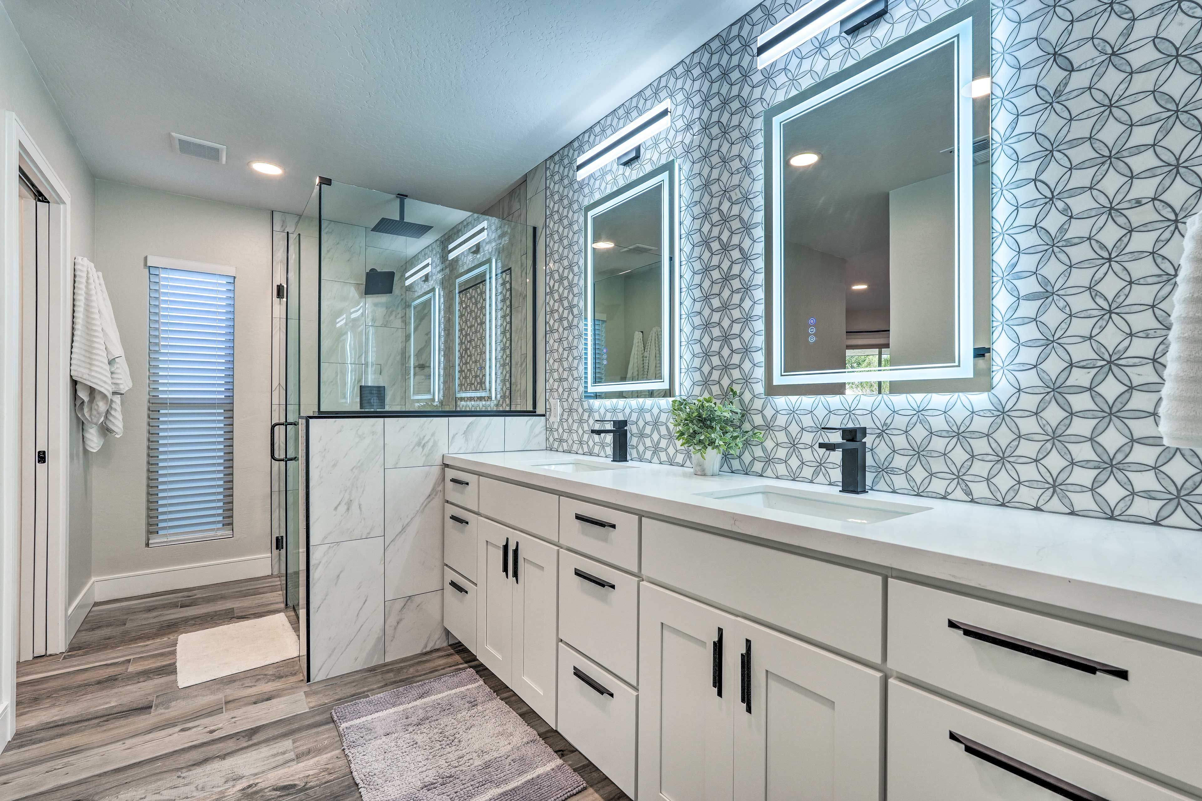 Full En-Suite Bathroom | Complimentary Toiletries