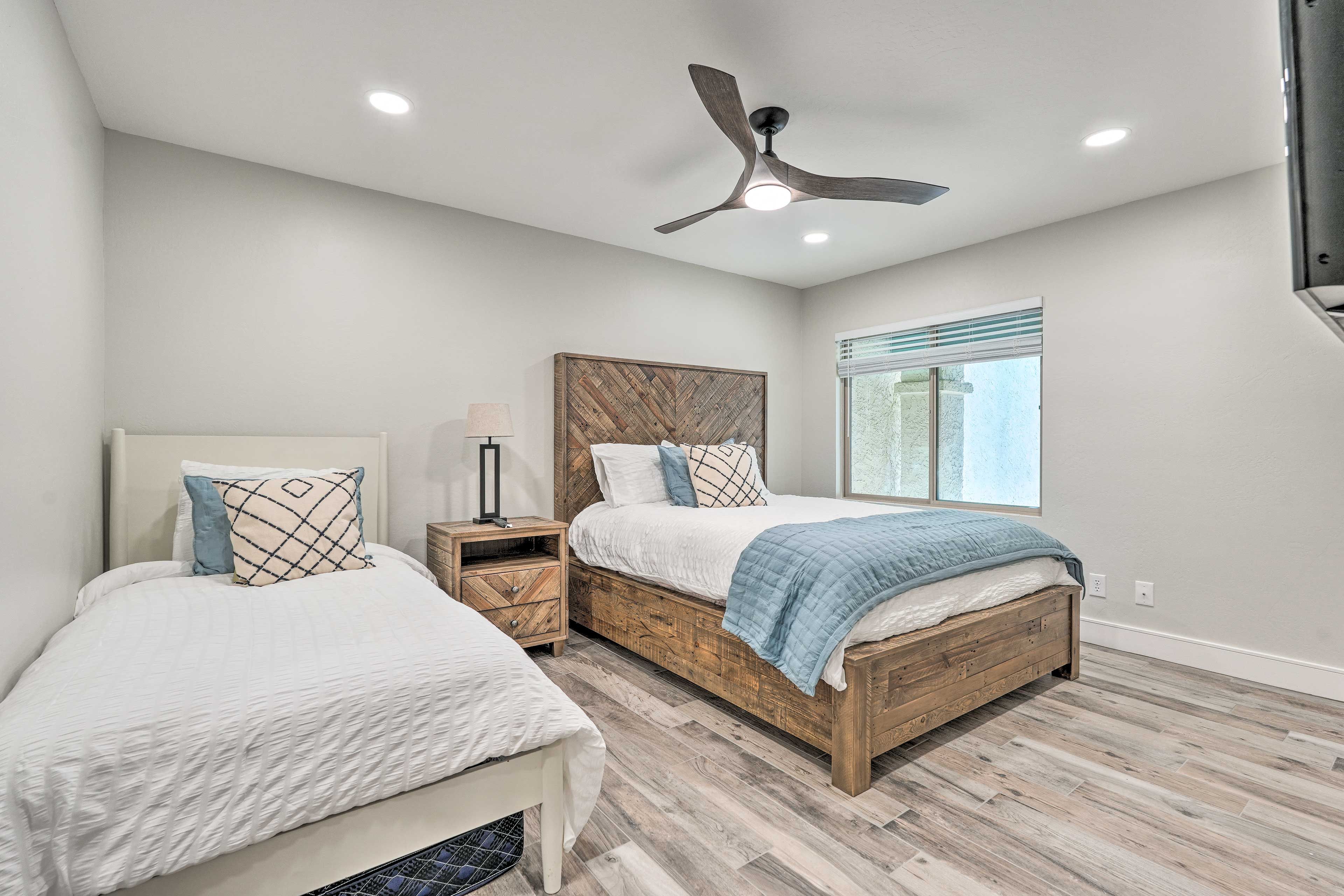 Bedroom 3 | Queen Bed | Twin Bed | Additional Sleeping | Twin Floor Mattress