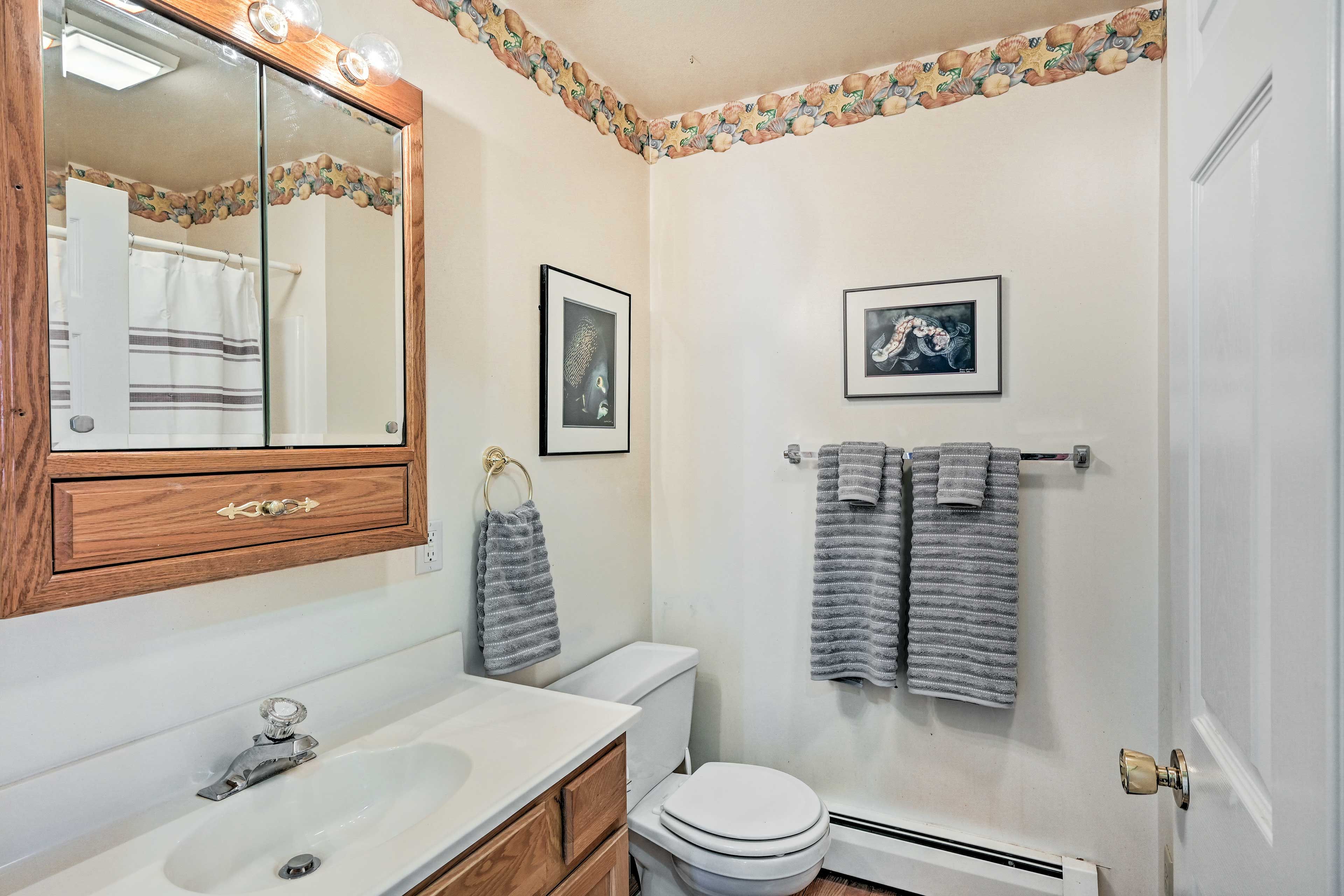 Full Bathroom