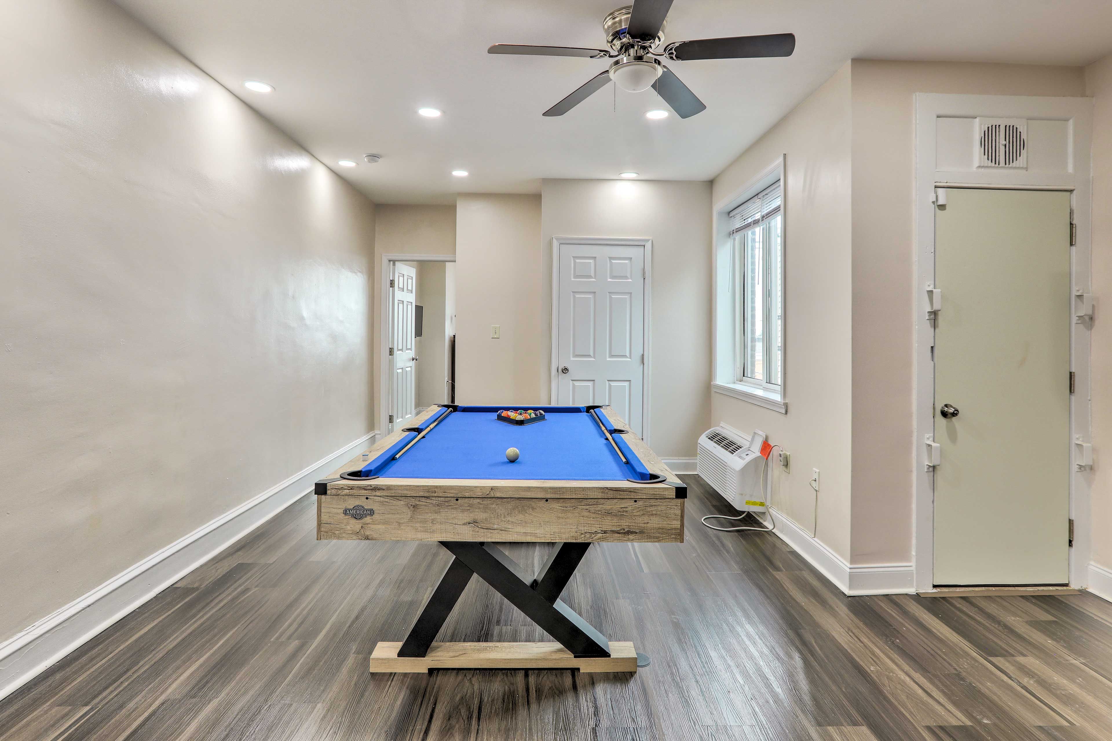 Living Area | Free WiFi | Central Air Conditioning