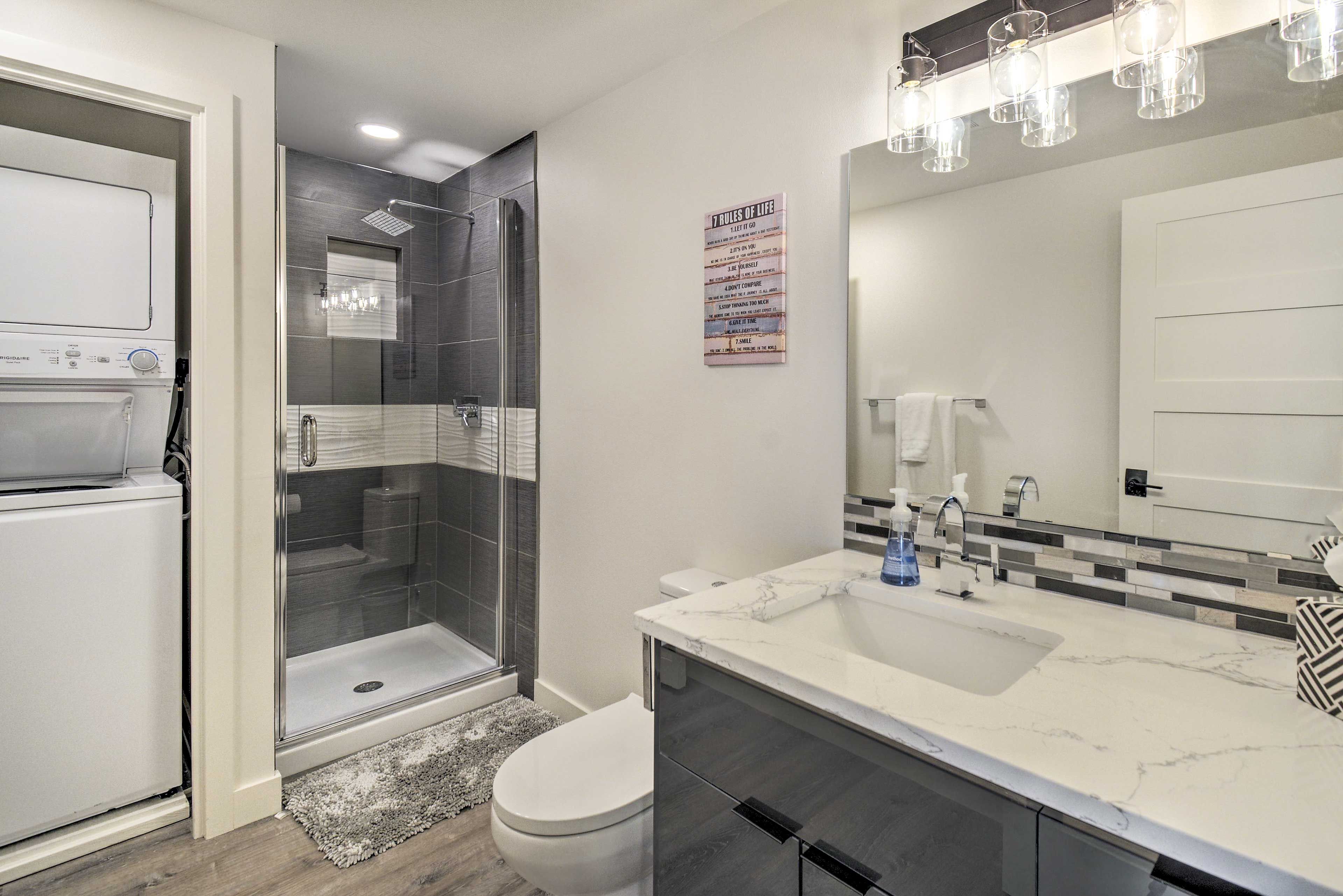 Full Bathroom | Washer & Dryer
