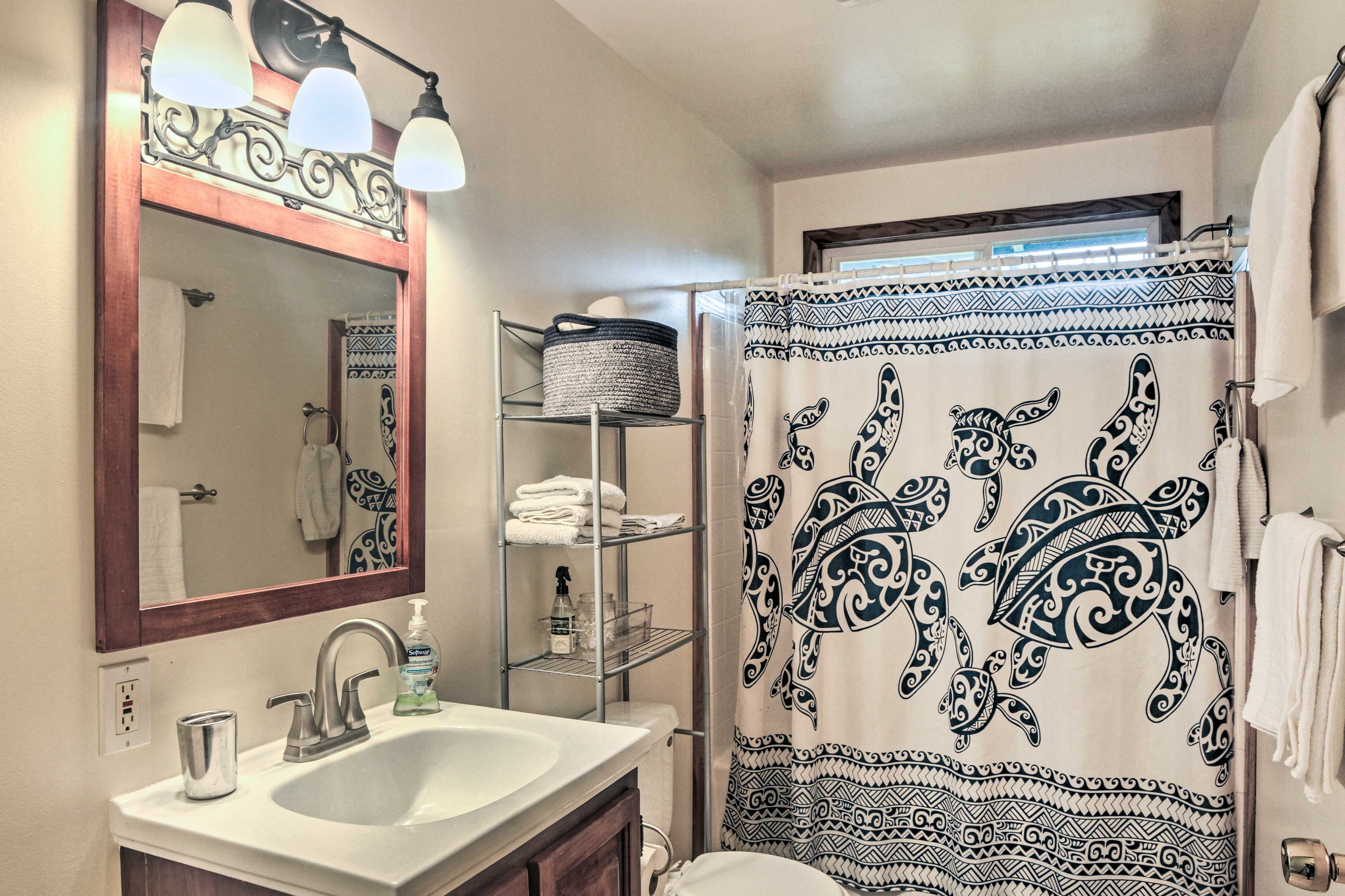 Bathroom | Towels Provided
