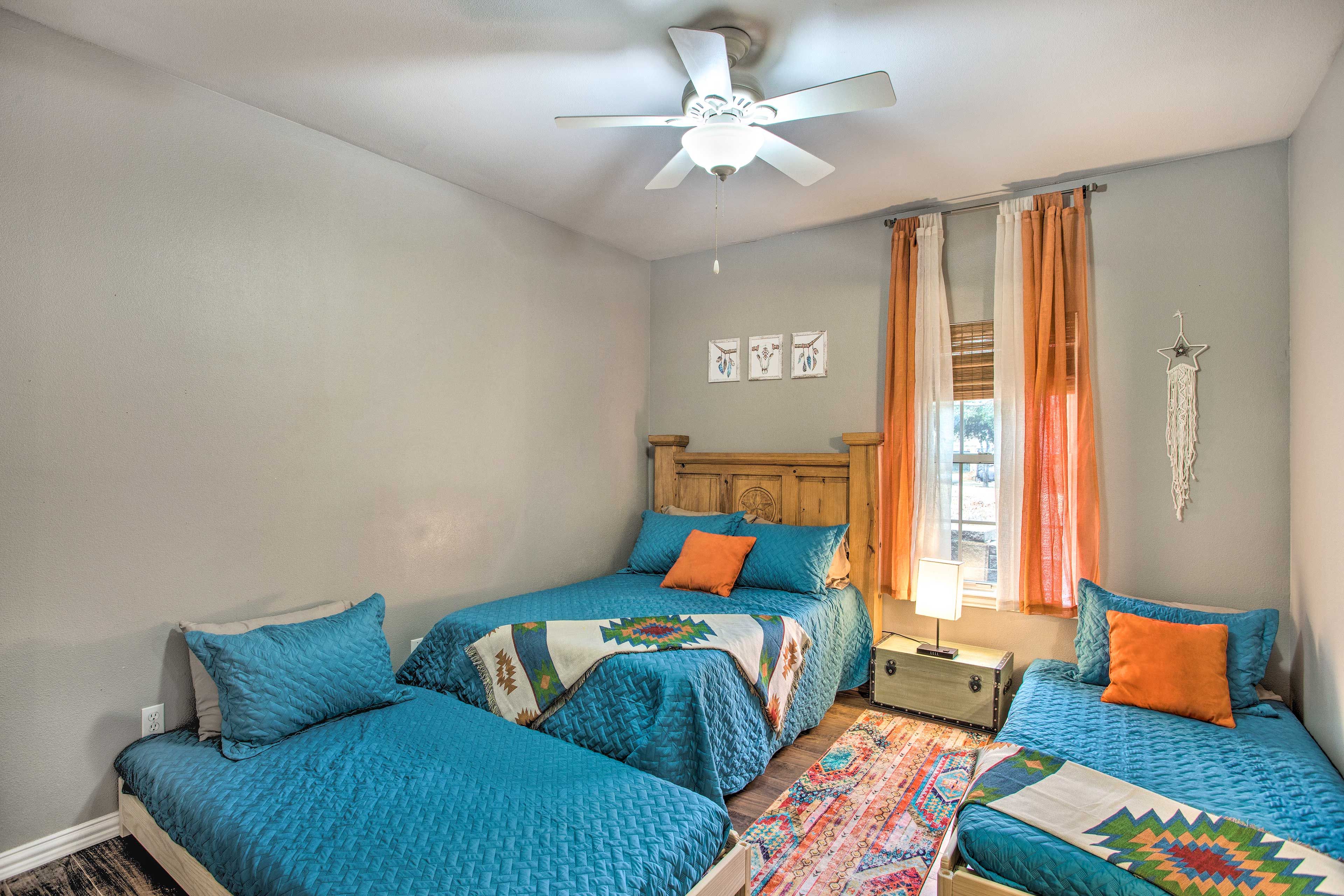 Bedroom 3 | Full Bed | 2 Twin Beds