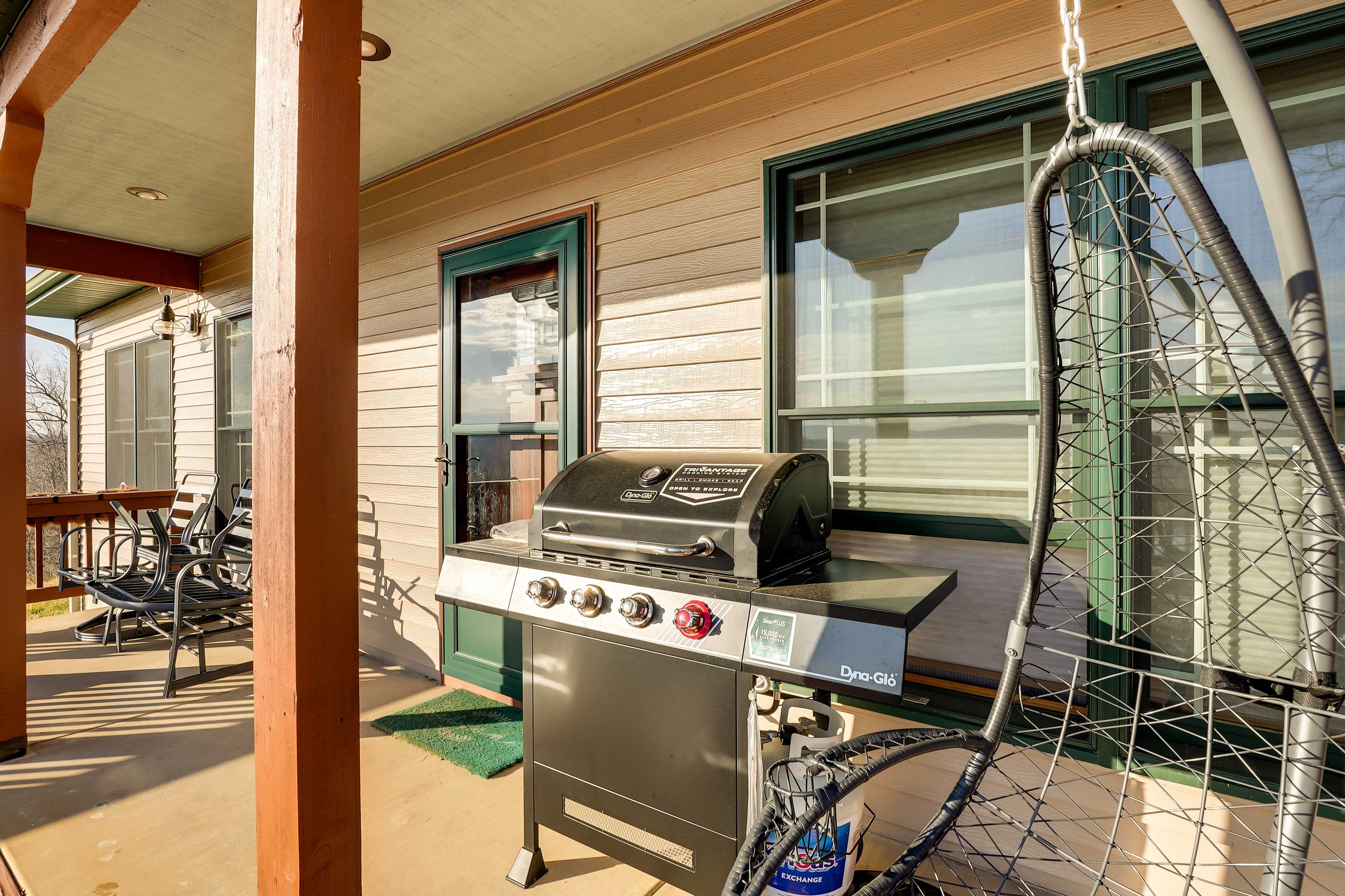 House Exterior | Gas Grill