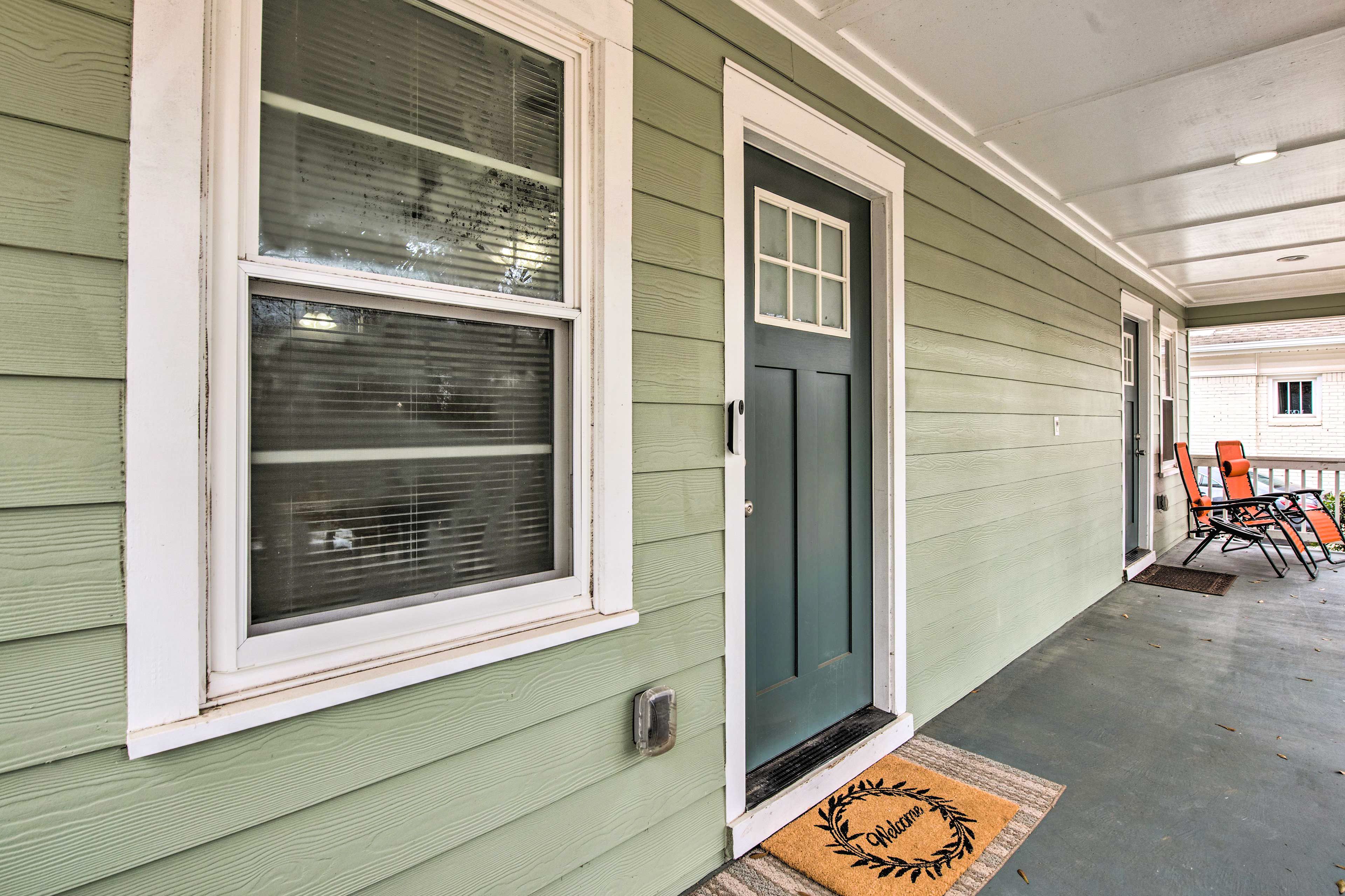 Home Exterior | Front Porch