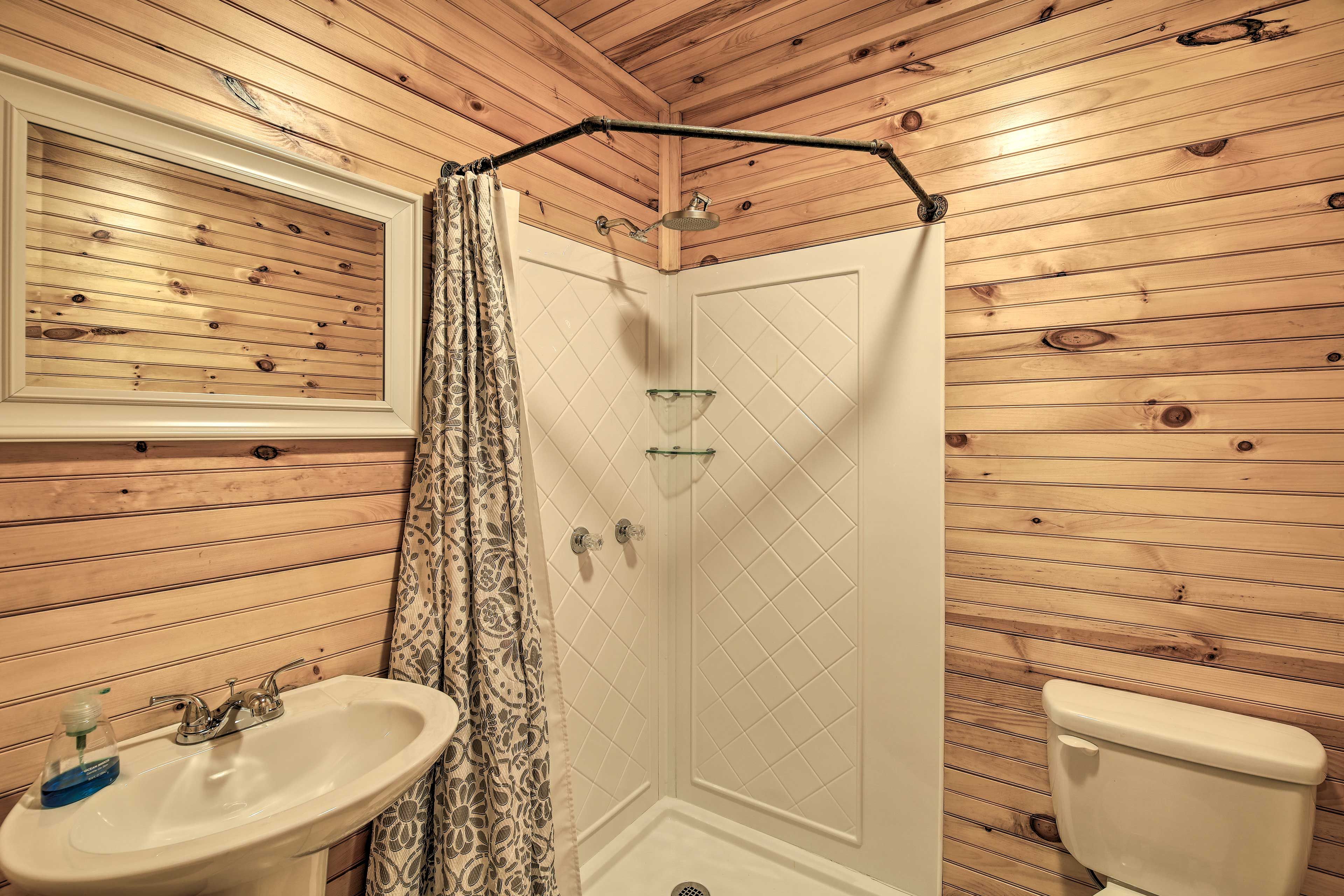 Bathroom | Towels Provided | Complimentary Toiletries