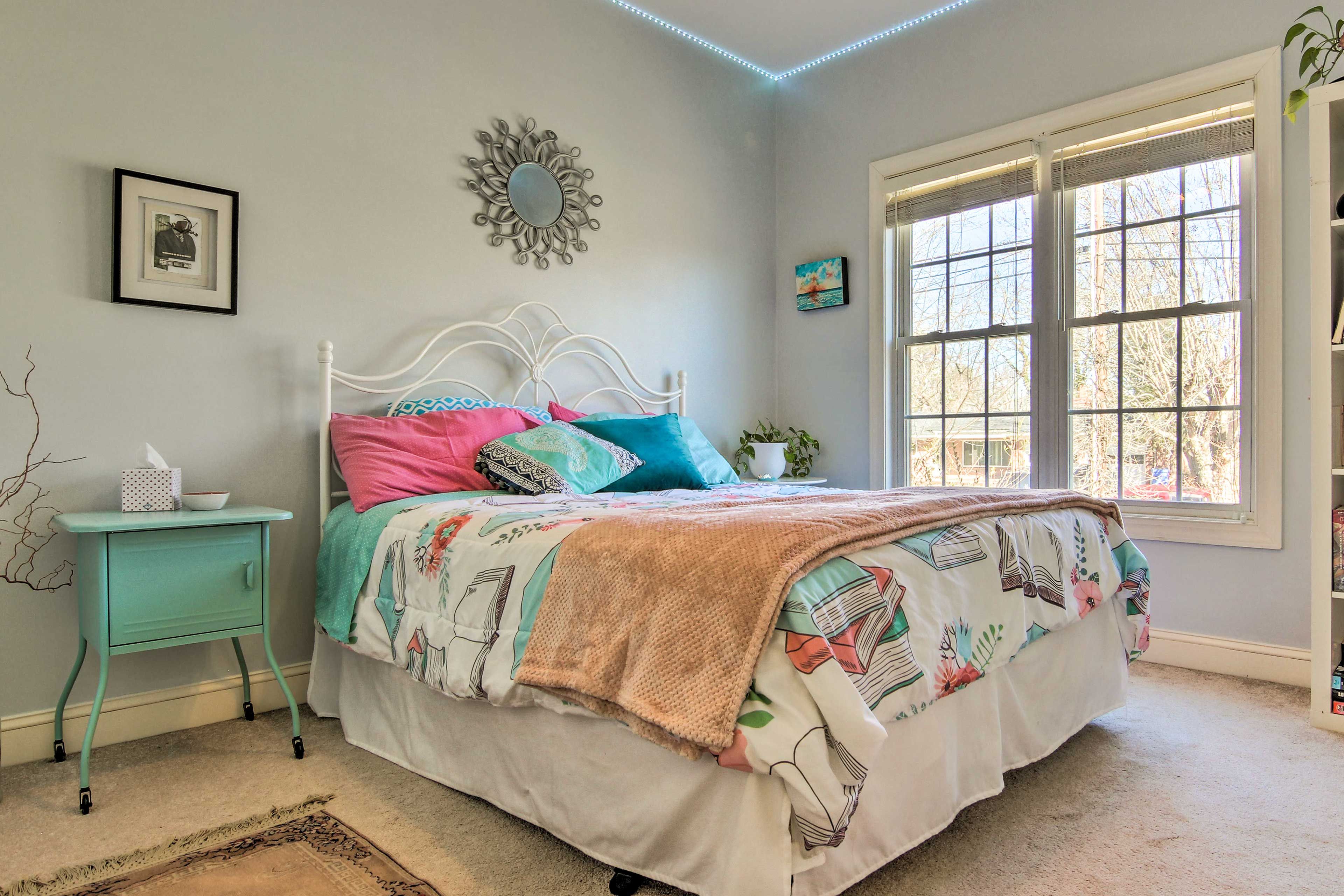 Bedroom 2 | Queen Bed | Additional Sleeping | 2 Twin Floor Mattresses
