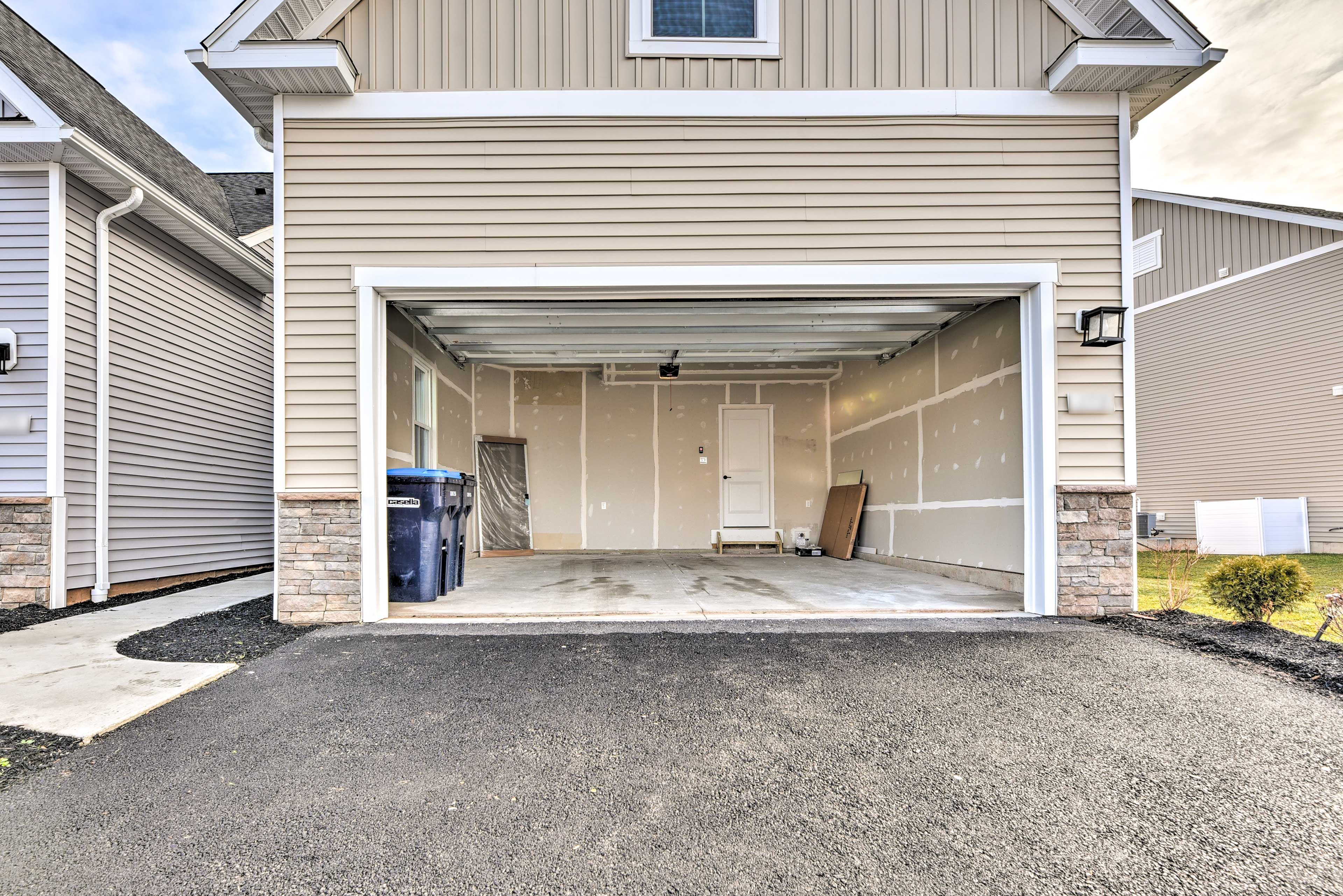 Parking | Garage (1 Vehicle) | Driveway (2 Vehicles)